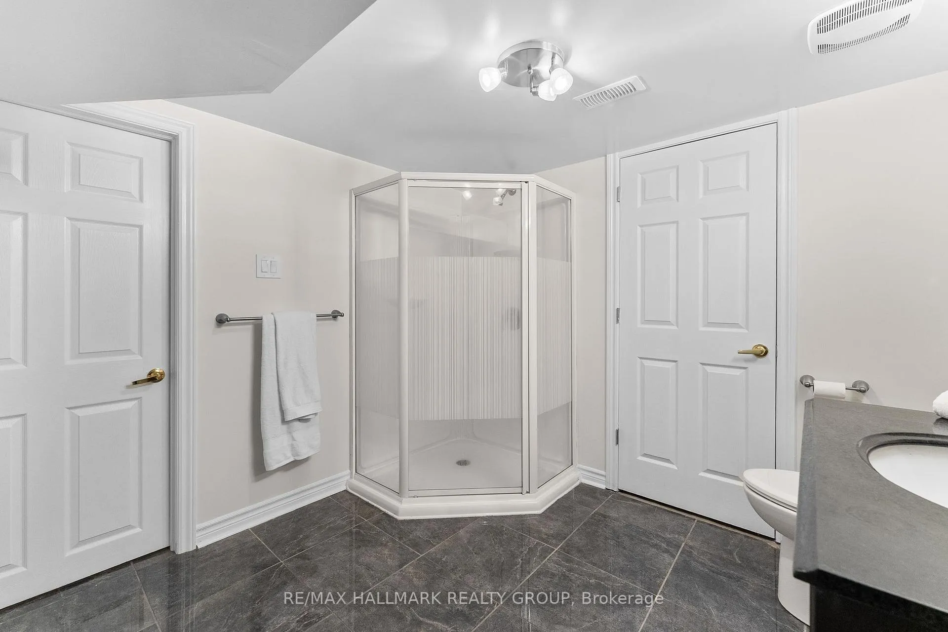 Photo 35 of 42 Nortoba Crescent, Ottawa, Kanata - Kanata Lakes/Heritage Hills — HOMEH