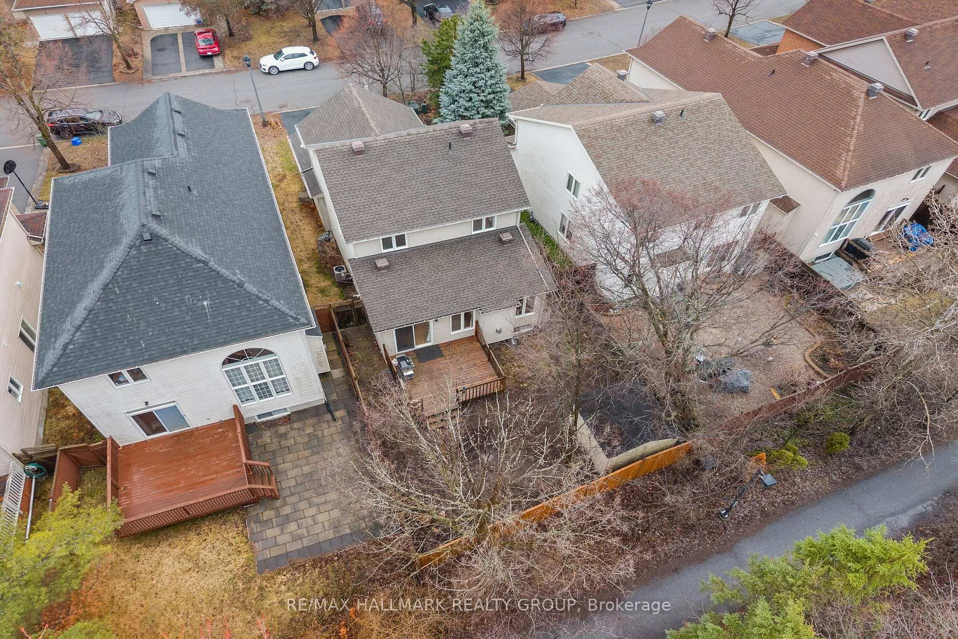 Photo 41 of 42 Nortoba Crescent, Ottawa, Kanata - Kanata Lakes/Heritage Hills — HOMEH