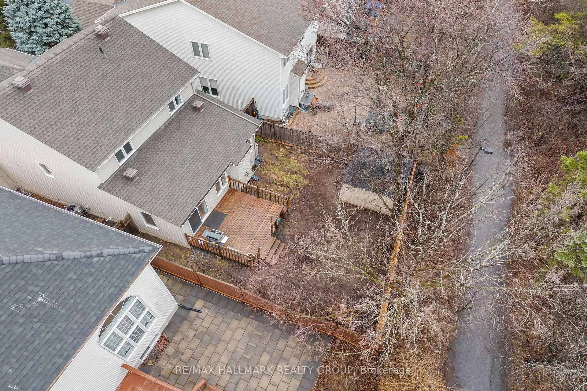Photo 42 of 42 Nortoba Crescent, Ottawa, Kanata - Kanata Lakes/Heritage Hills — HOMEH