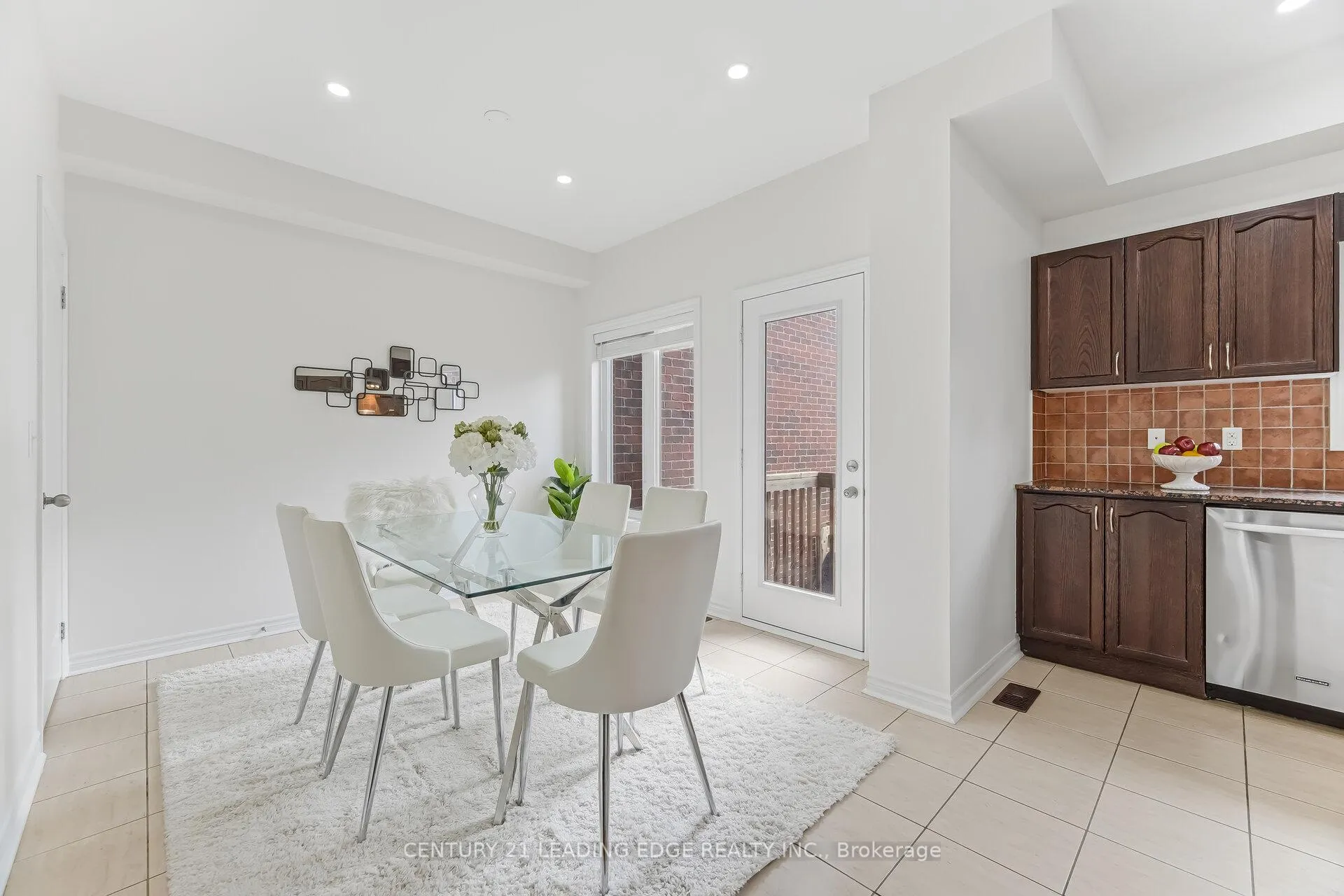 Photo 12 of 4 Moores Court, Markham, Box Grove — HOMEH