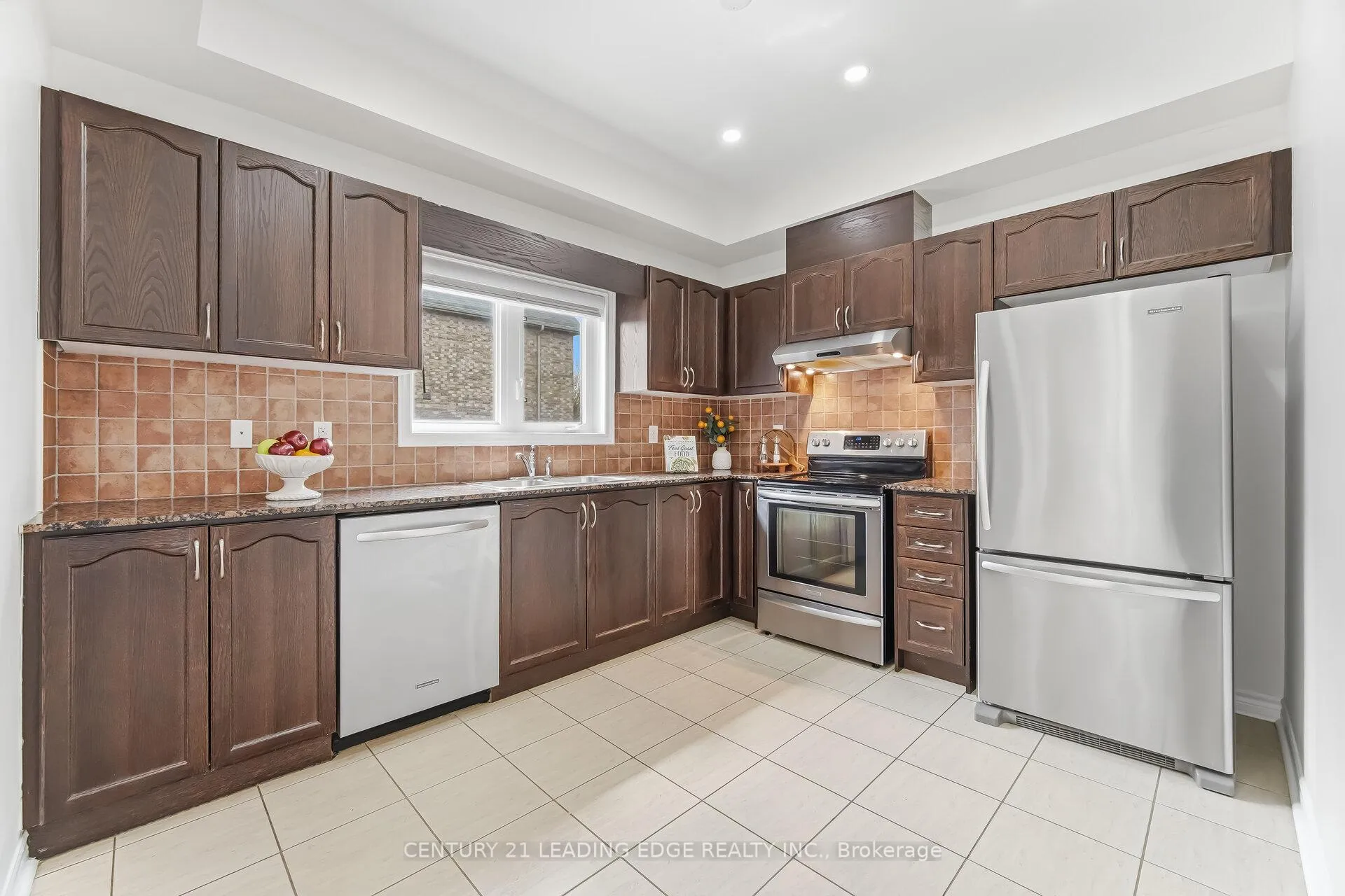 Photo 14 of 4 Moores Court, Markham, Box Grove — HOMEH
