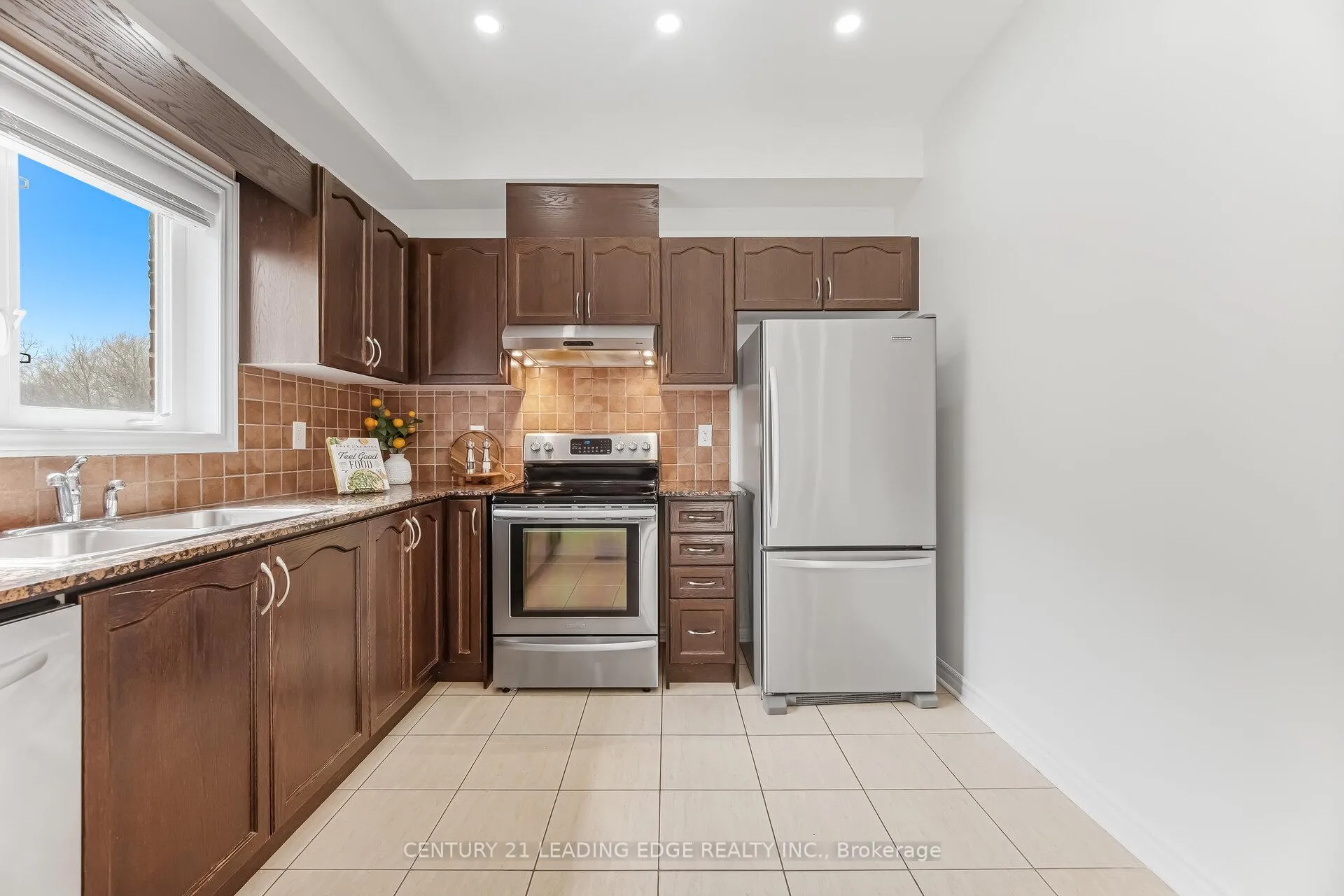 Photo 15 of 4 Moores Court, Markham, Box Grove — HOMEH