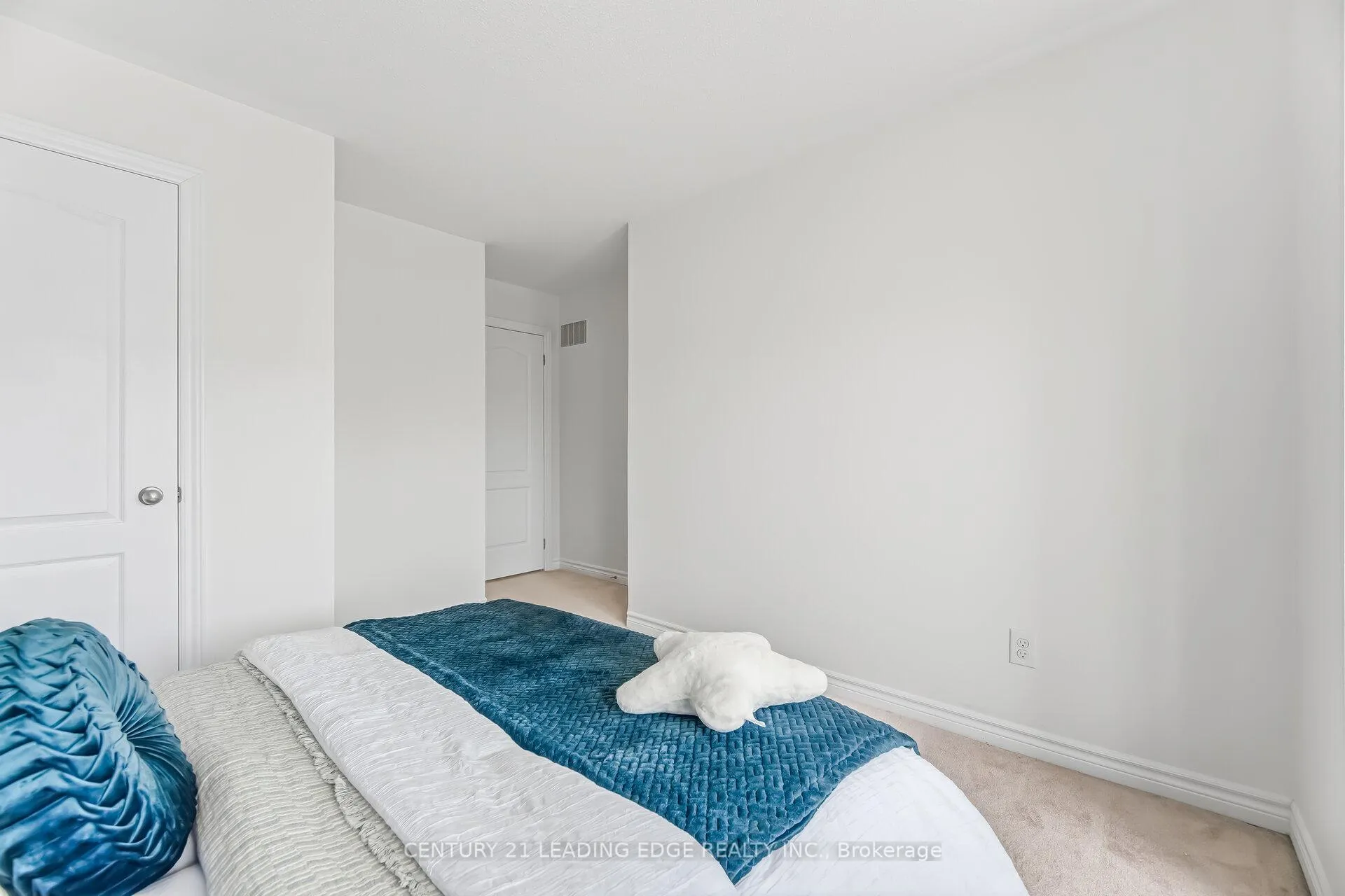 Photo 28 of 4 Moores Court, Markham, Box Grove — HOMEH