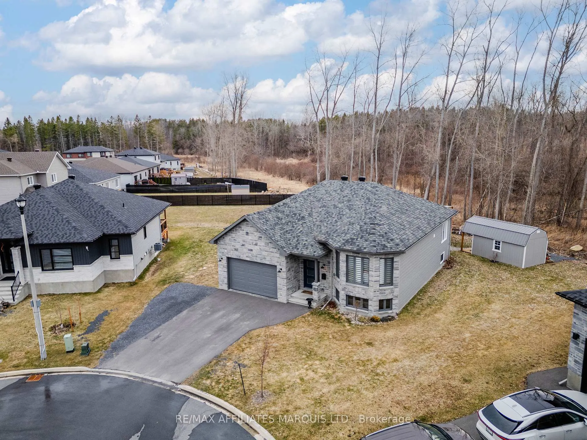 Photo 1 of 1108 Nicolas Crescent, Cornwall — HOMEH