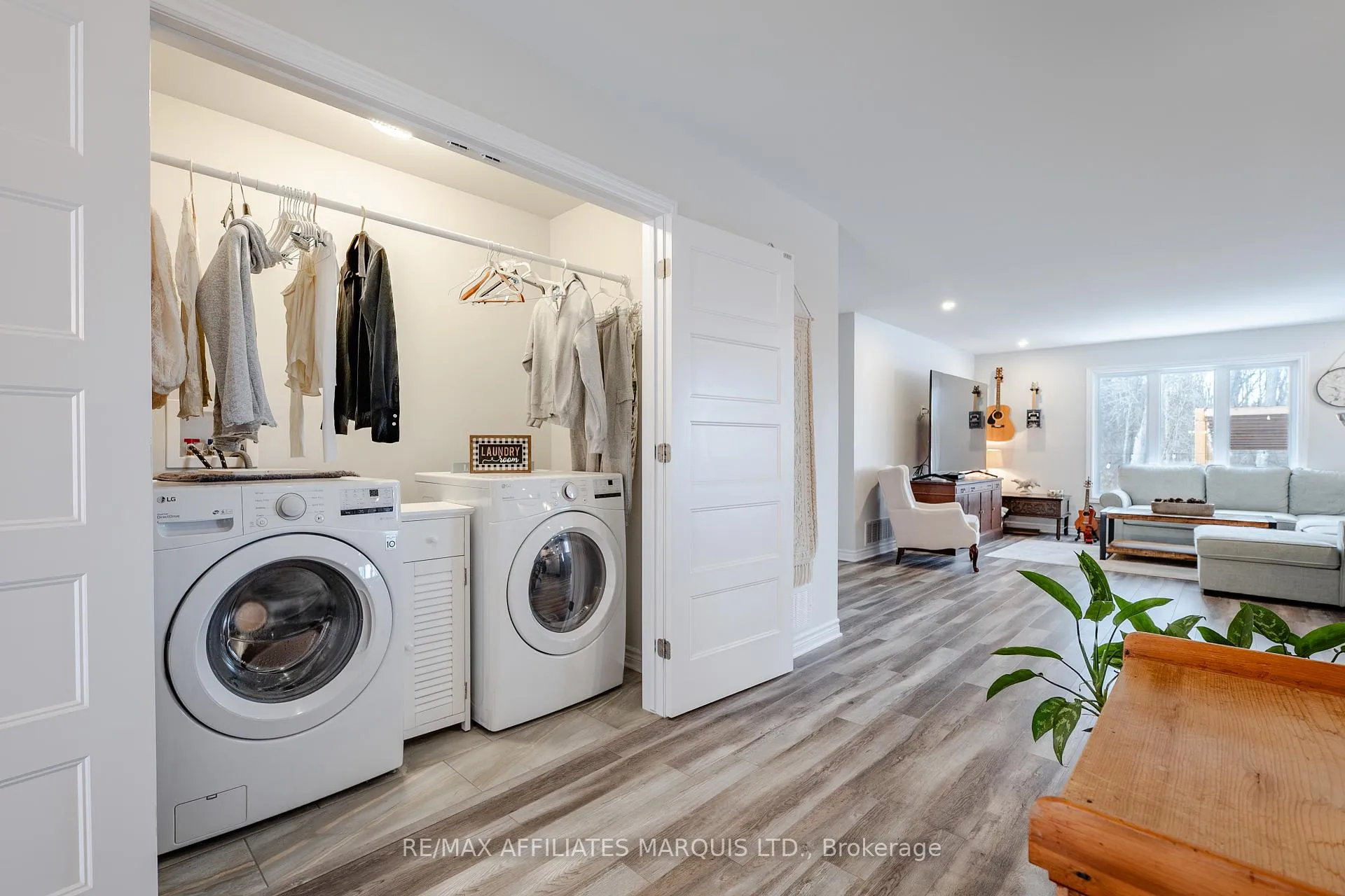Photo 8 of 1108 Nicolas Crescent, Cornwall — HOMEH