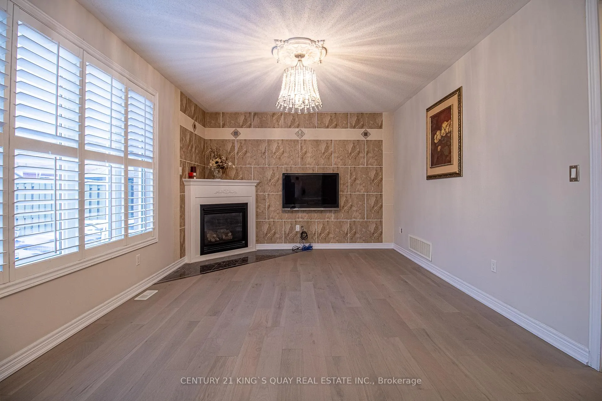Photo 14 of 6 Messina Avenue, Brampton, Bram West — HOMEH