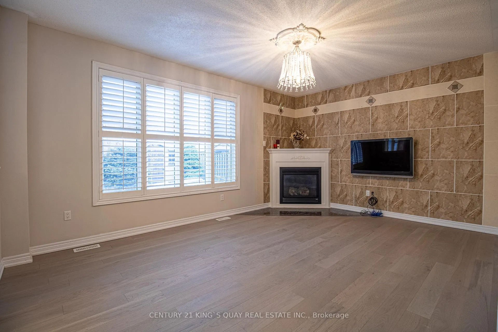 Photo 15 of 6 Messina Avenue, Brampton, Bram West — HOMEH