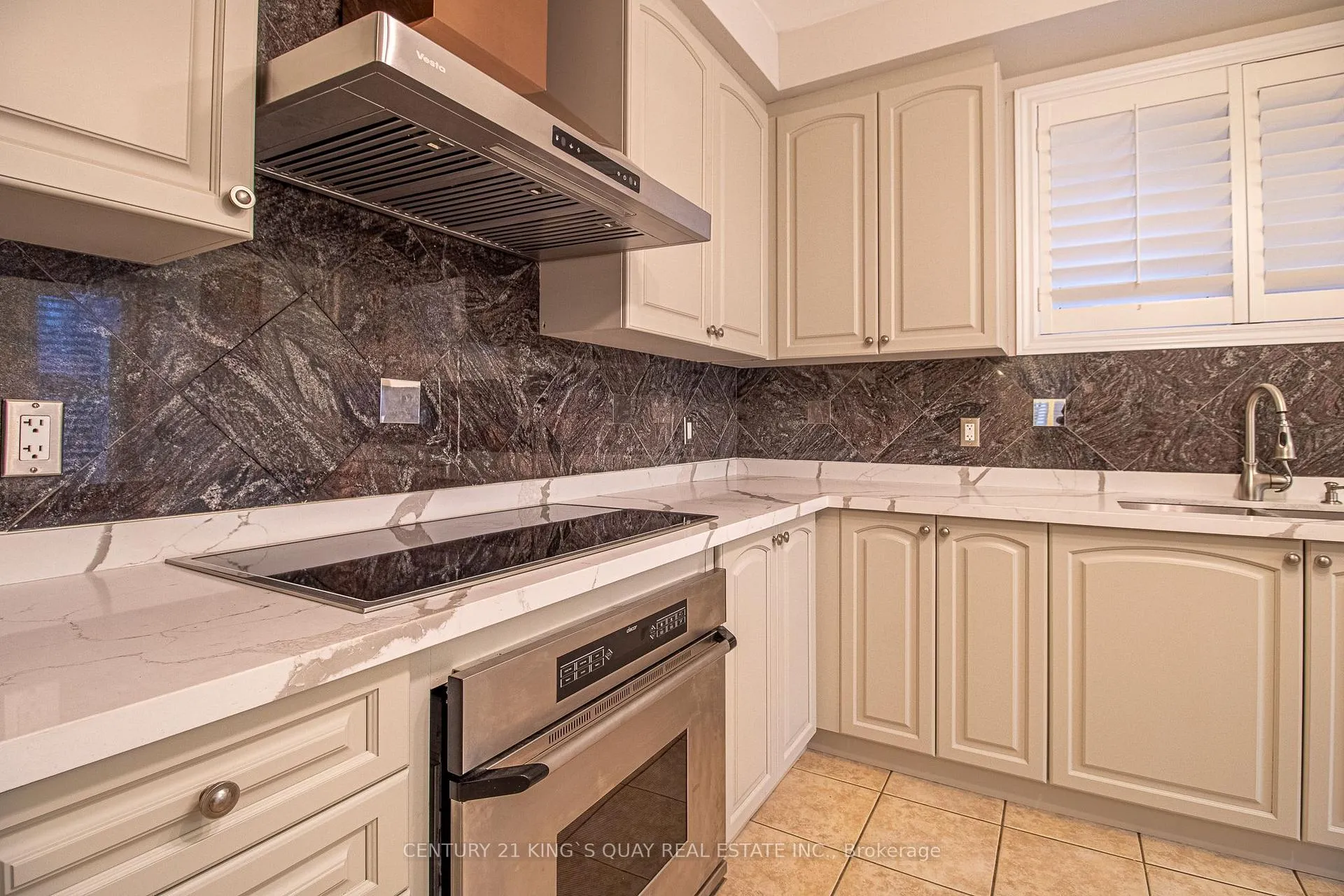 Photo 22 of 6 Messina Avenue, Brampton, Bram West — HOMEH