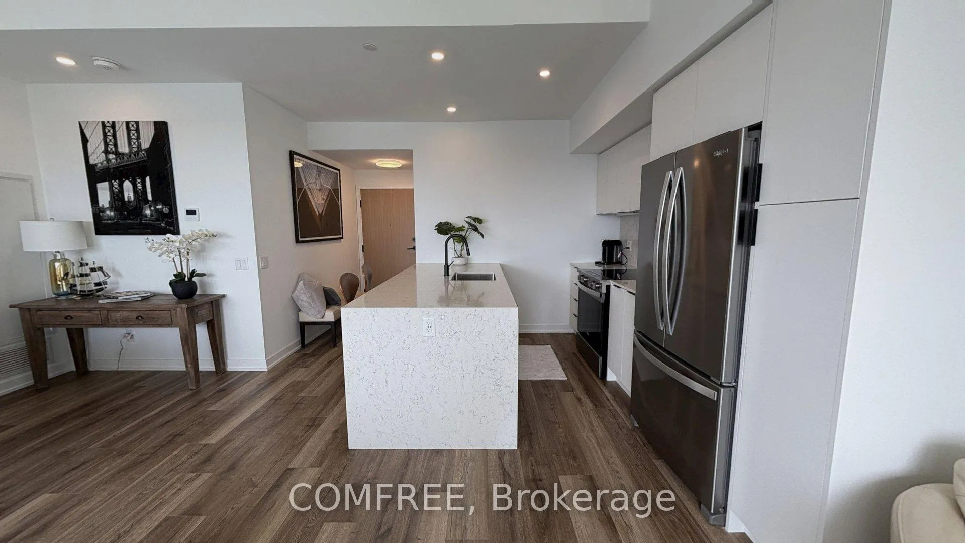 Photo 7 of Unit 622, 31 Huron Street, Collingwood — HOMEH