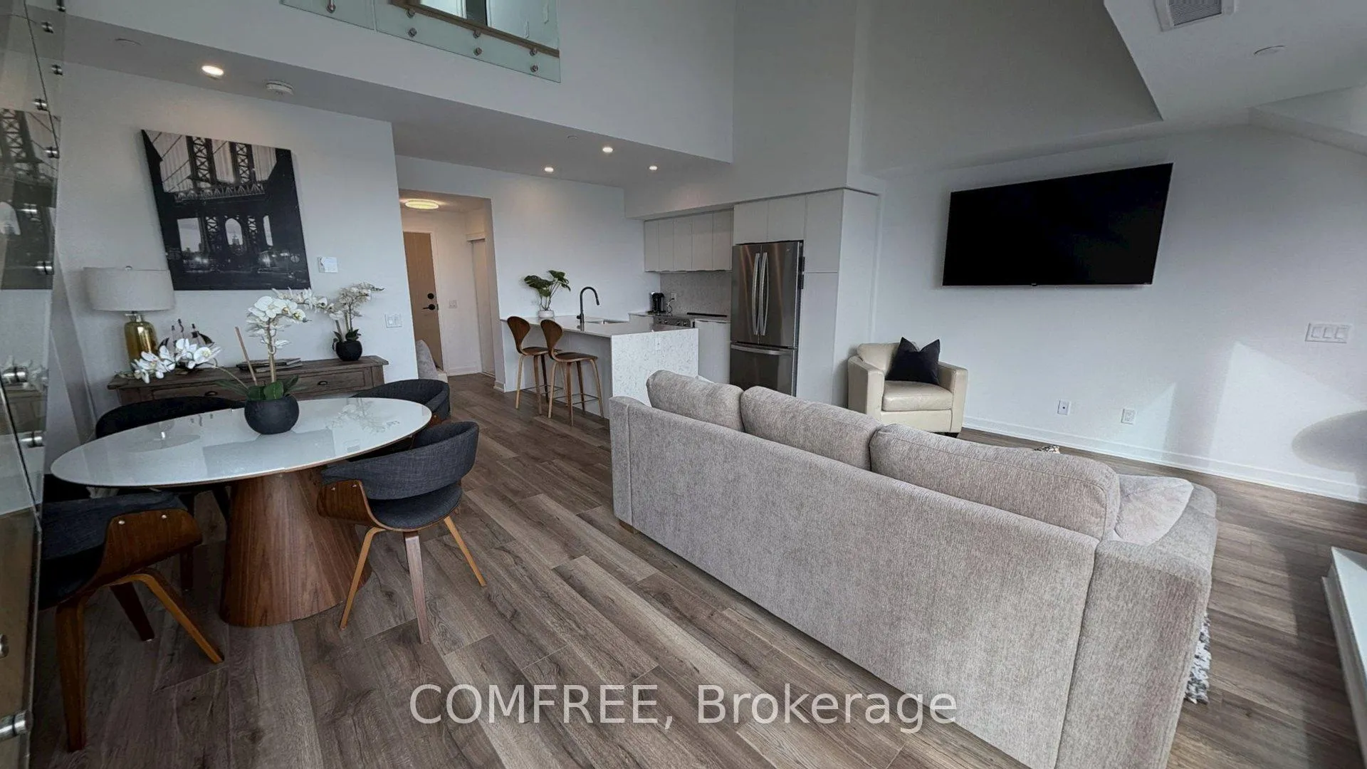 Photo 14 of Unit 622, 31 Huron Street, Collingwood — HOMEH