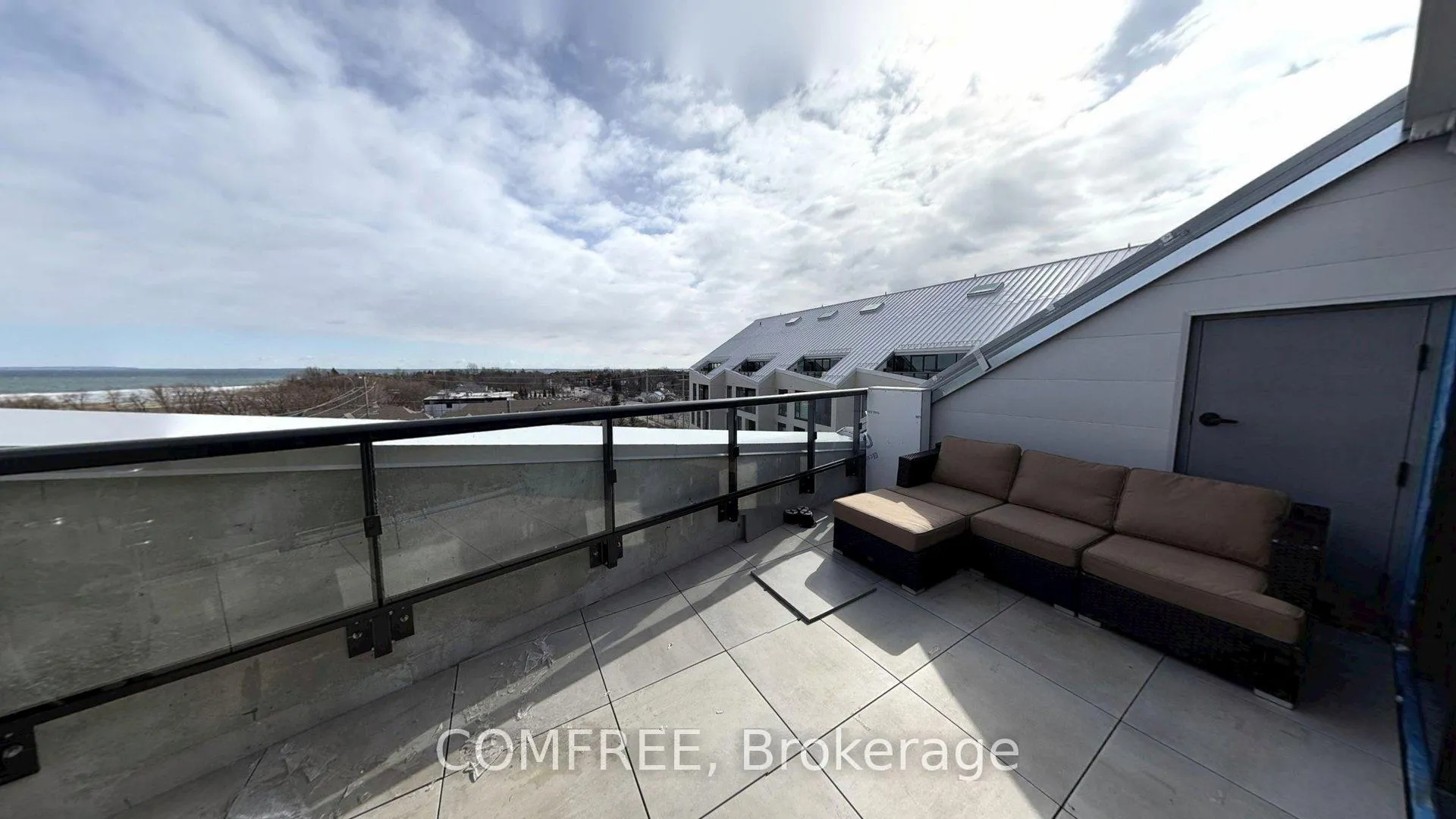 Photo 22 of Unit 622, 31 Huron Street, Collingwood — HOMEH