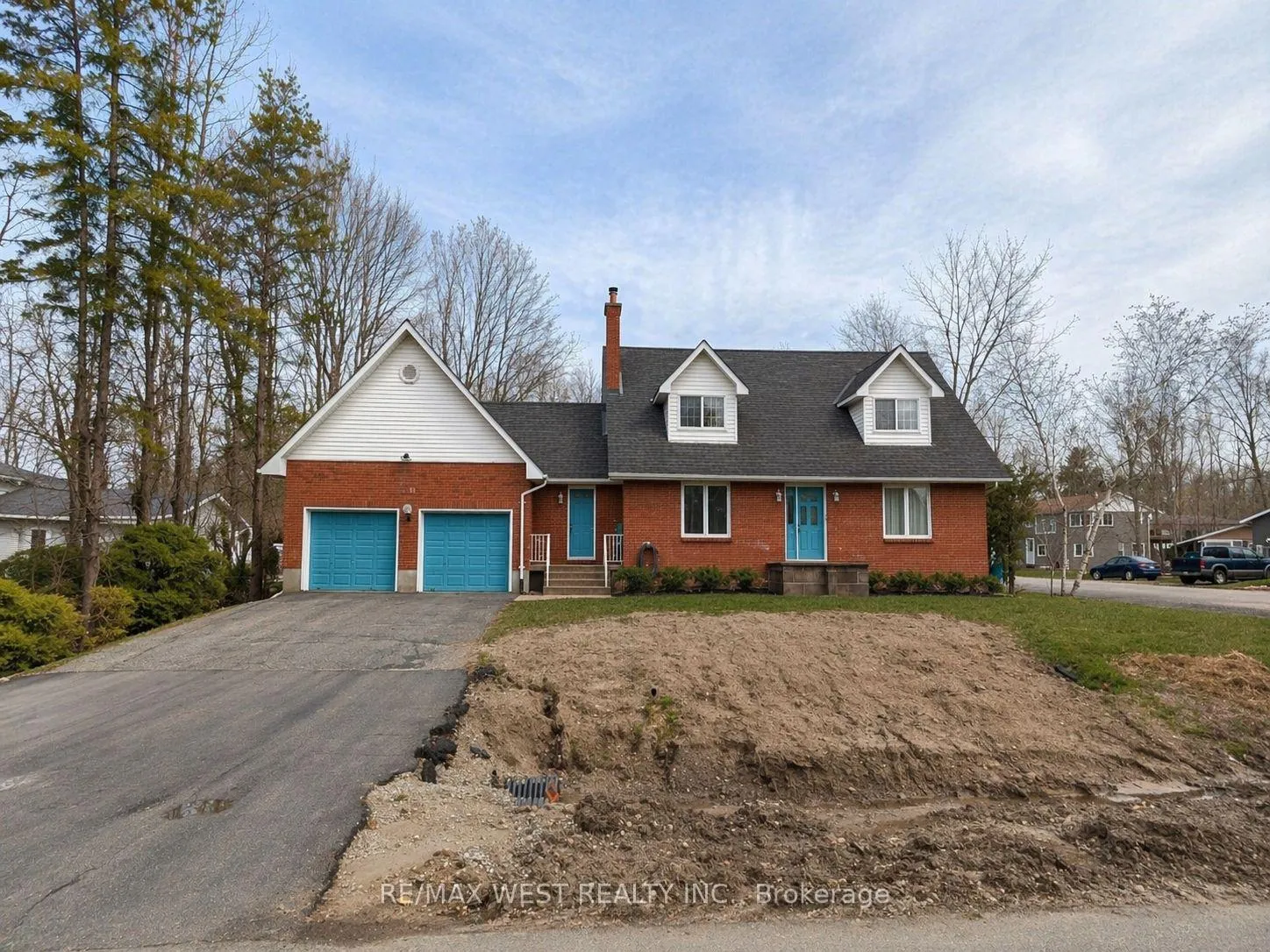 Photo 1 of 2314 Crystal Beach Road, Innisfil, Alcona — HOMEH