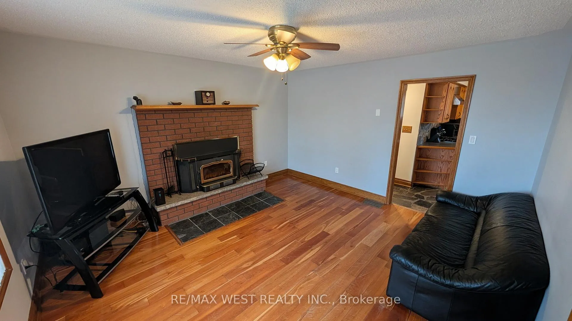 Photo 13 of 2314 Crystal Beach Road, Innisfil, Alcona — HOMEH