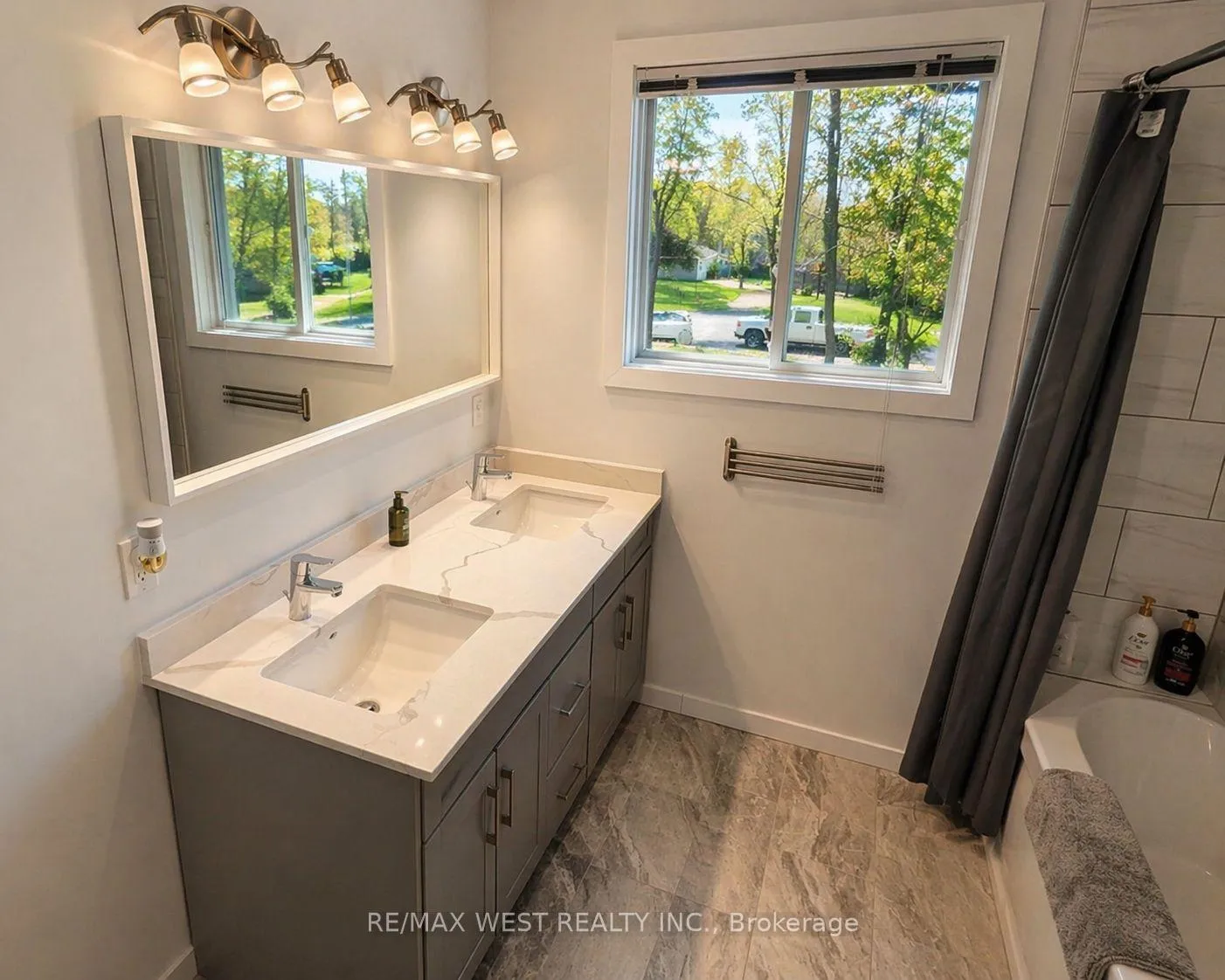 Photo 20 of 2314 Crystal Beach Road, Innisfil, Alcona — HOMEH