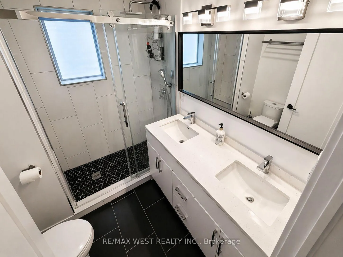 Photo 25 of 2314 Crystal Beach Road, Innisfil, Alcona — HOMEH
