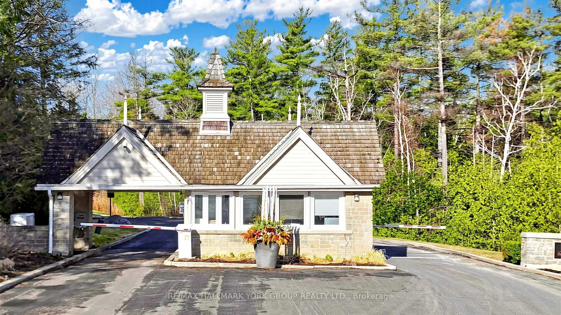 Front of Unit 57, 225 Meadow Lark Lane
