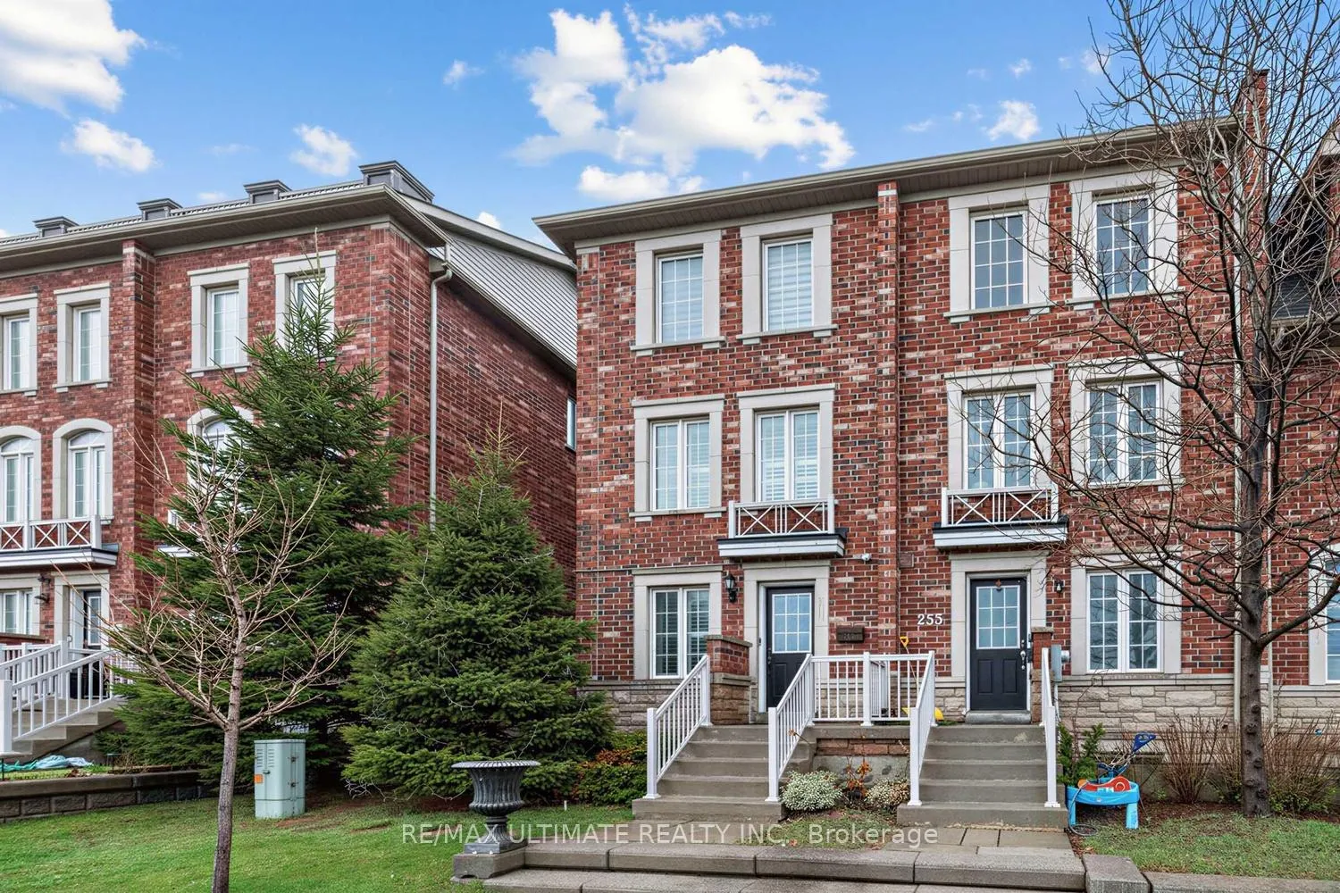 Front of 255 Torbarrie Road E