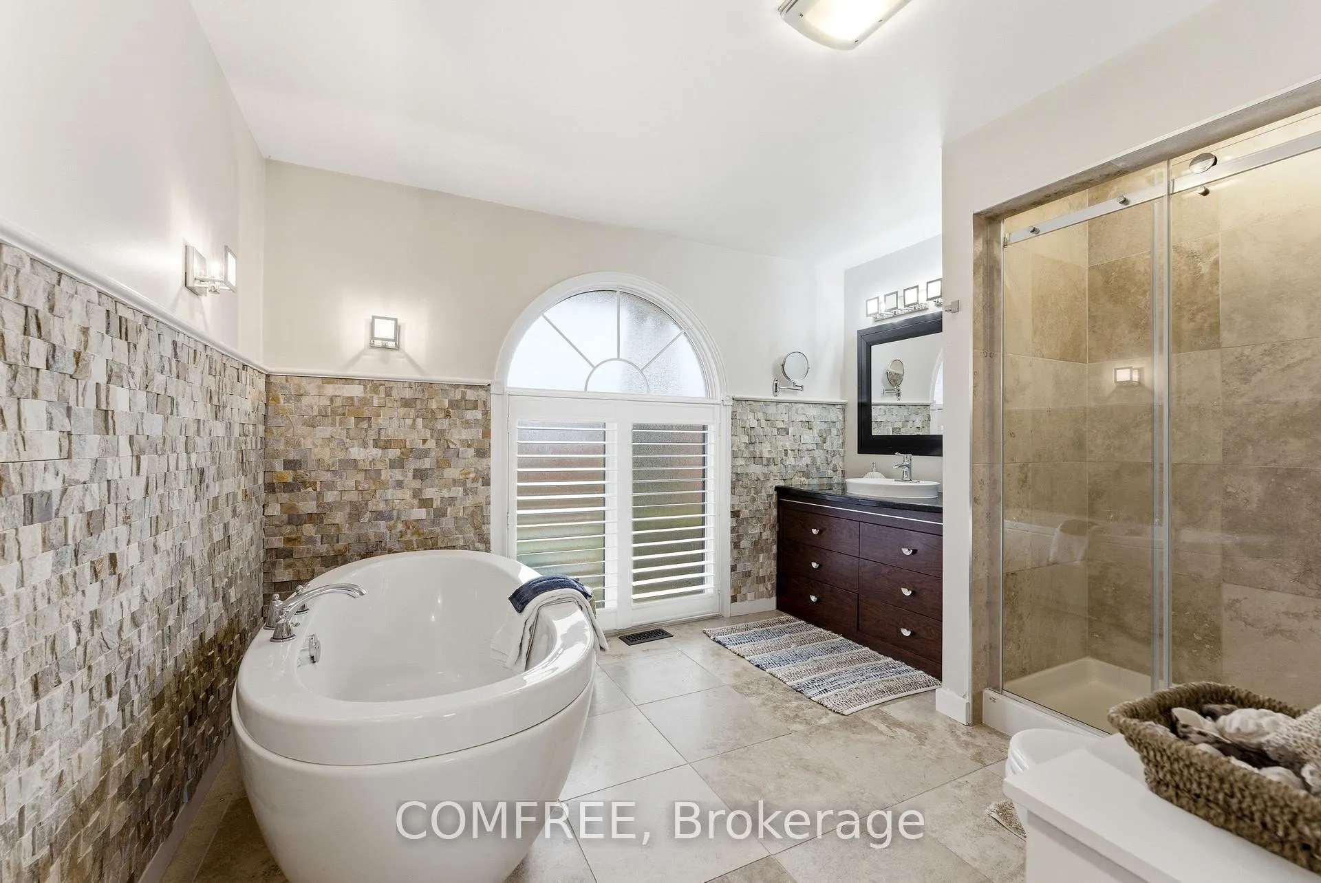 Photo 17 of 7 Rogers Court, Brighton — HOMEH