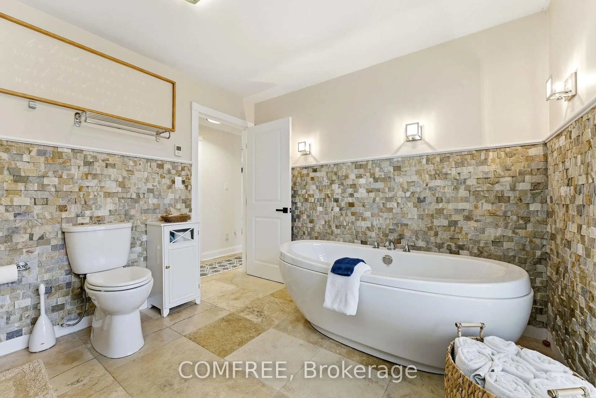 Photo 18 of 7 Rogers Court, Brighton — HOMEH