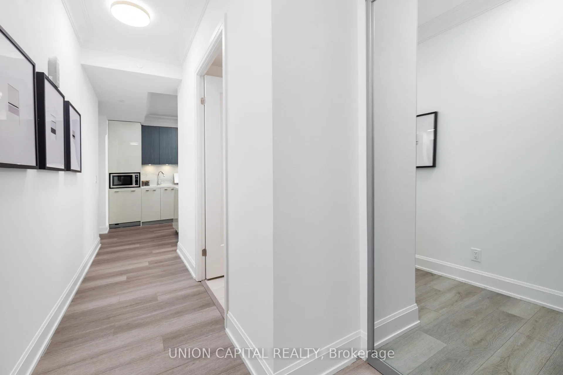 Photo 5 of Unit 901, 8 Water Walk Drive, Markham, Unionville — HOMEH