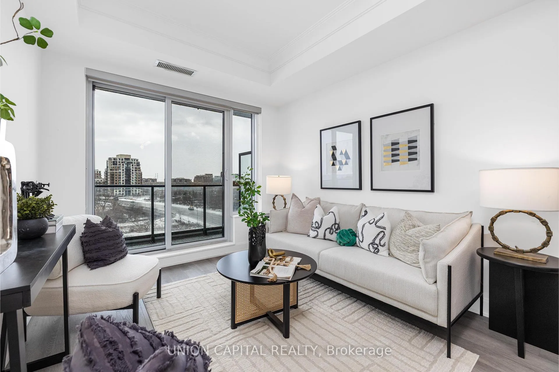Photo 8 of Unit 901, 8 Water Walk Drive, Markham, Unionville — HOMEH