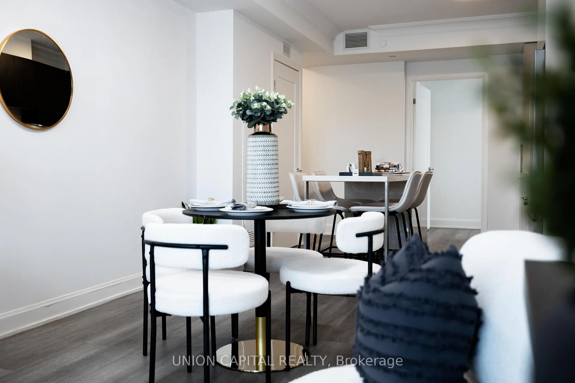 Photo 12 of Unit 901, 8 Water Walk Drive, Markham, Unionville — HOMEH