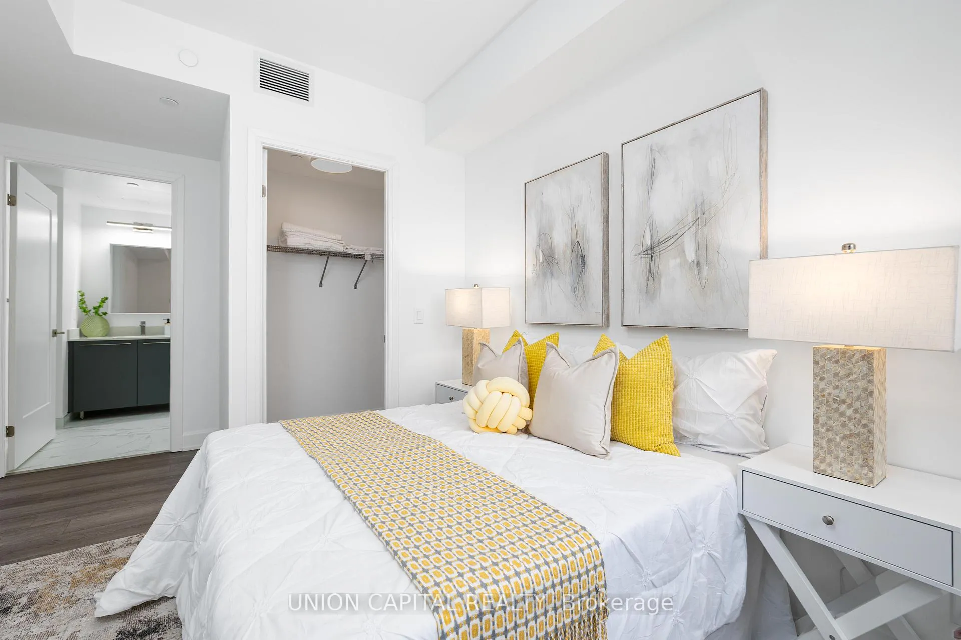 Photo 15 of Unit 901, 8 Water Walk Drive, Markham, Unionville — HOMEH