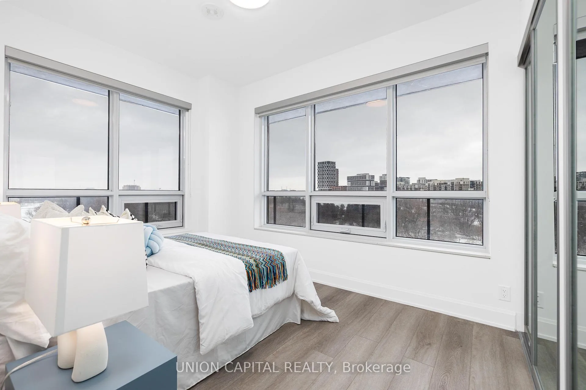 Photo 27 of Unit 901, 8 Water Walk Drive, Markham, Unionville — HOMEH