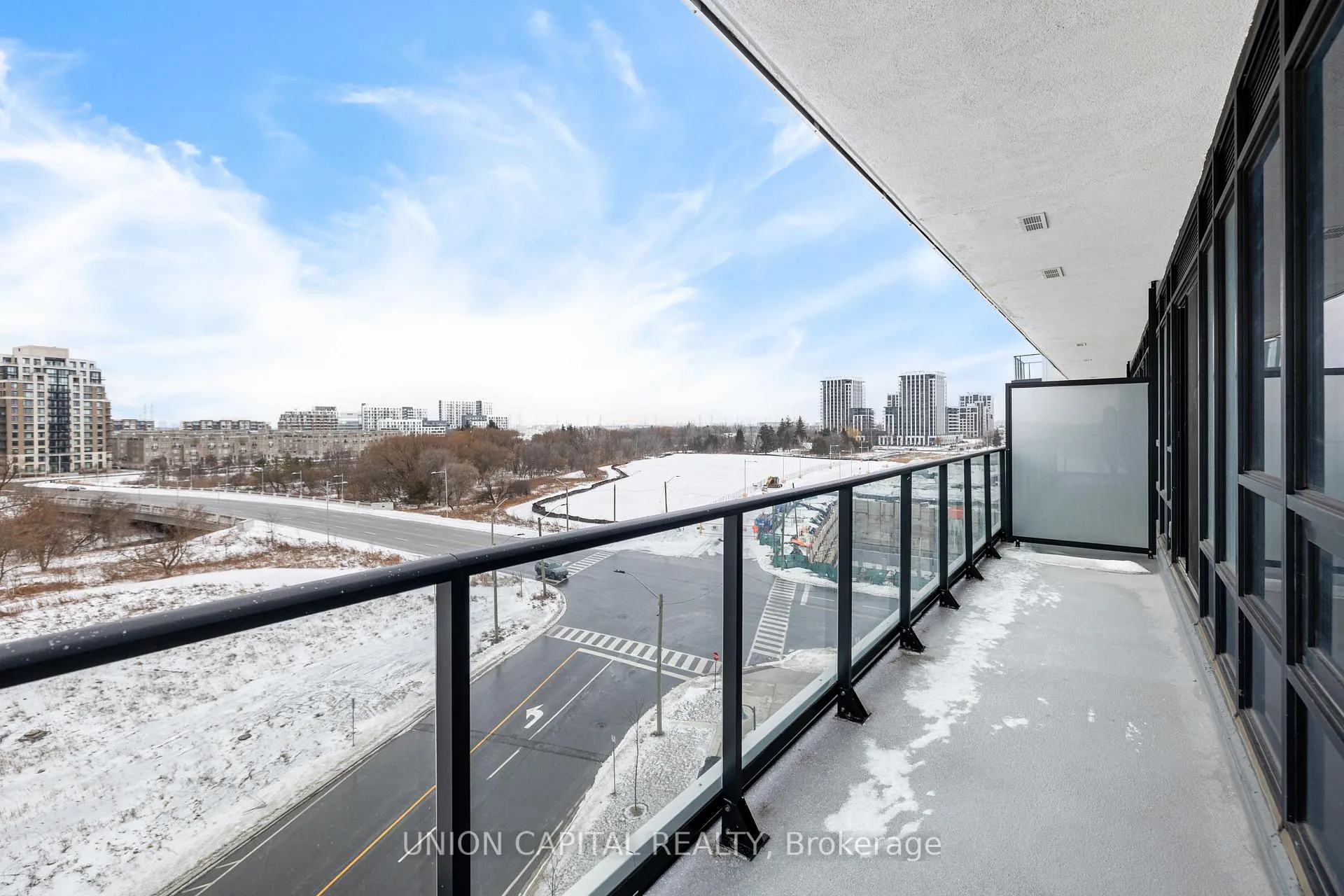 Photo 31 of Unit 901, 8 Water Walk Drive, Markham, Unionville — HOMEH