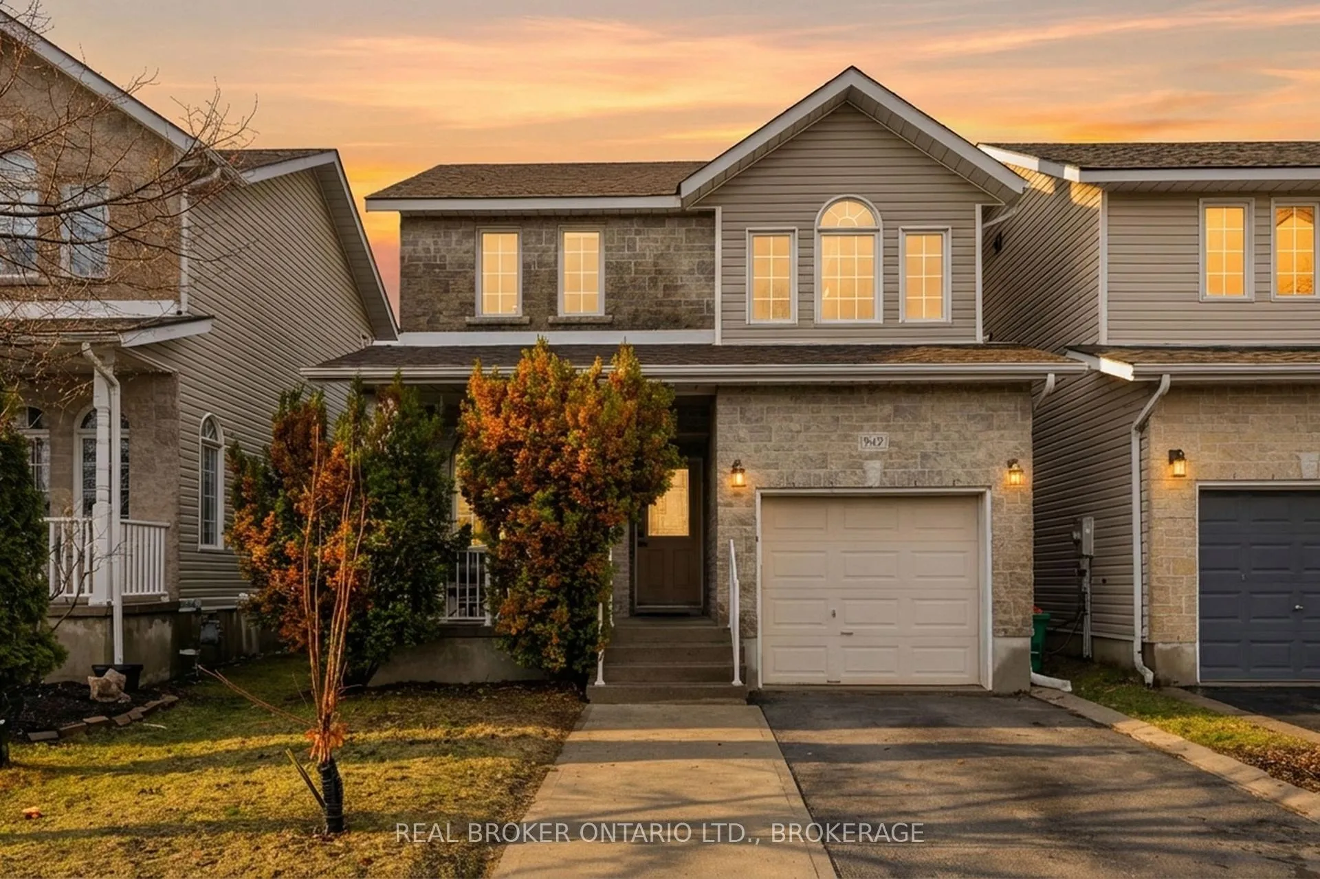 Photo 1 of 942 Bluffwood Avenue, Kingston, Kingston East (Incl Barret Crt) — HOMEH