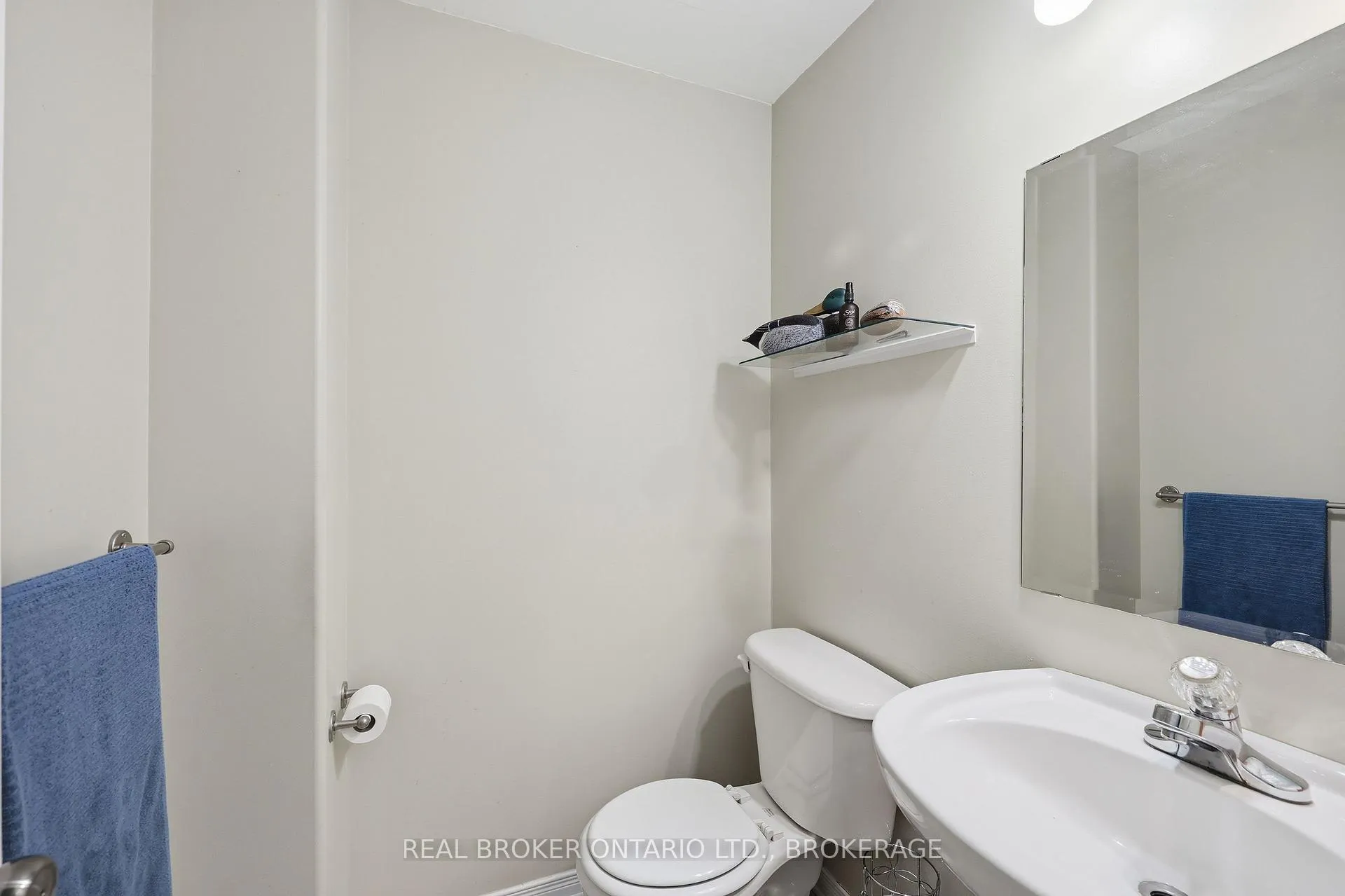 Photo 8 of 942 Bluffwood Avenue, Kingston, Kingston East (Incl Barret Crt) — HOMEH