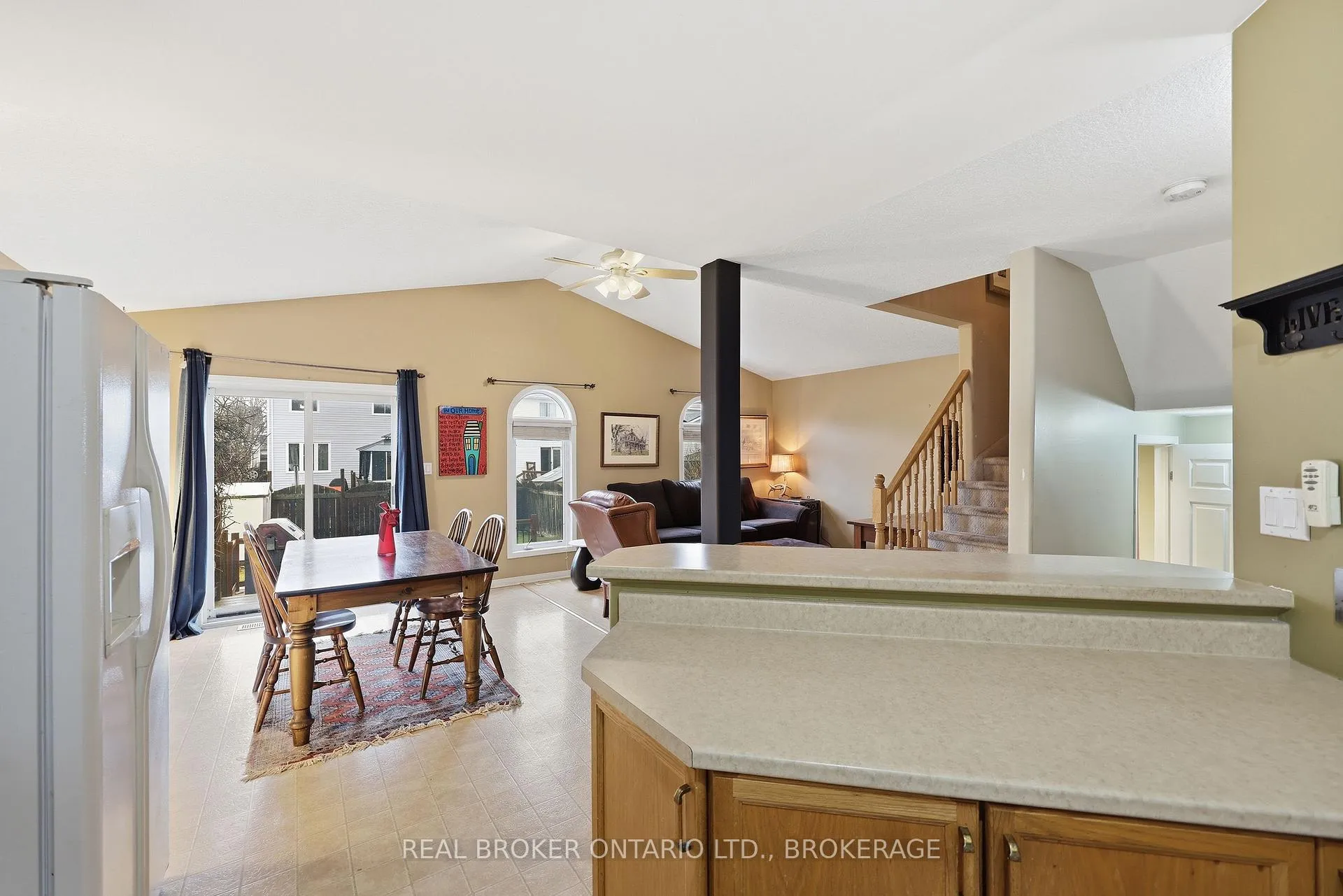 Photo 11 of 942 Bluffwood Avenue, Kingston, Kingston East (Incl Barret Crt) — HOMEH
