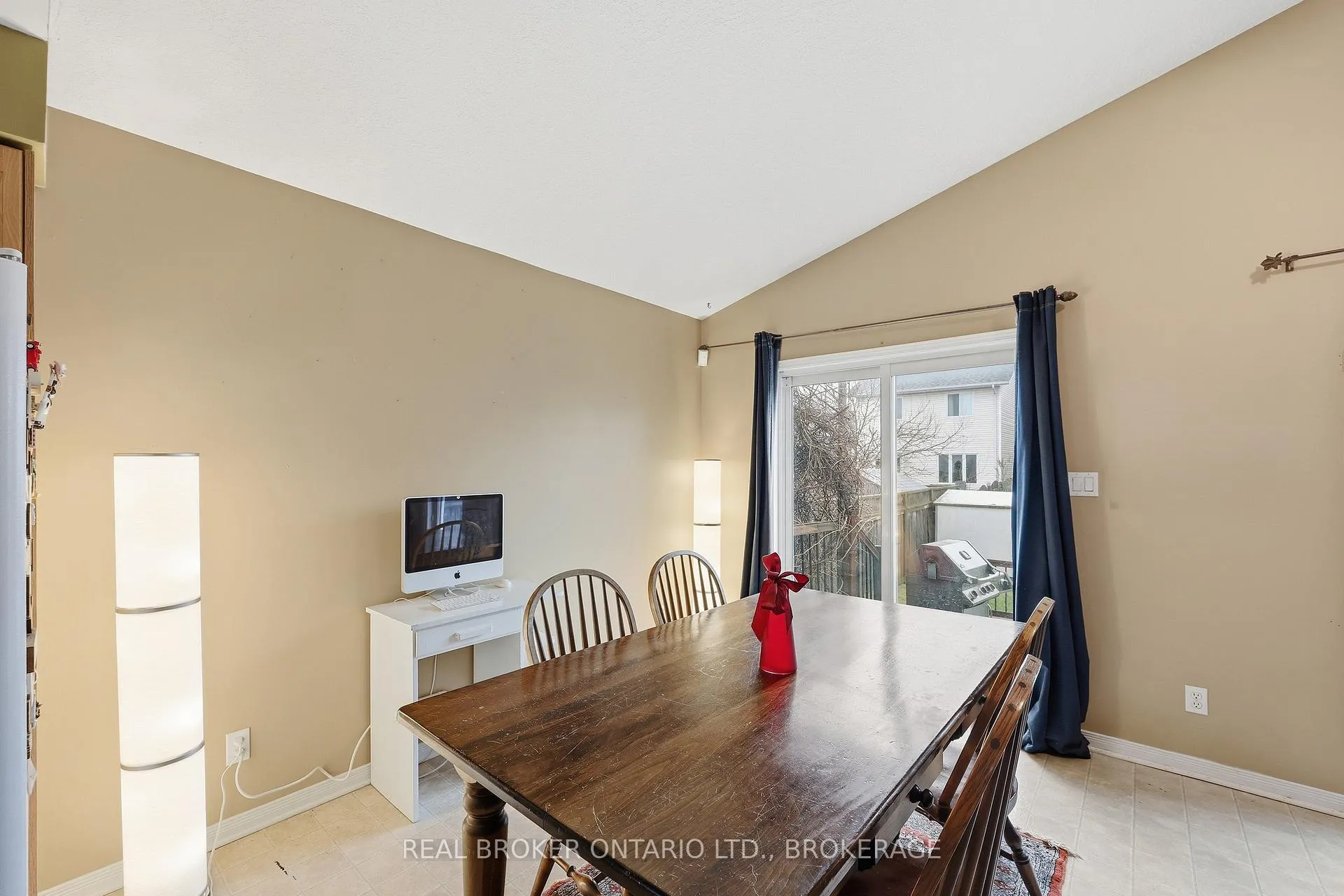 Photo 16 of 942 Bluffwood Avenue, Kingston, Kingston East (Incl Barret Crt) — HOMEH