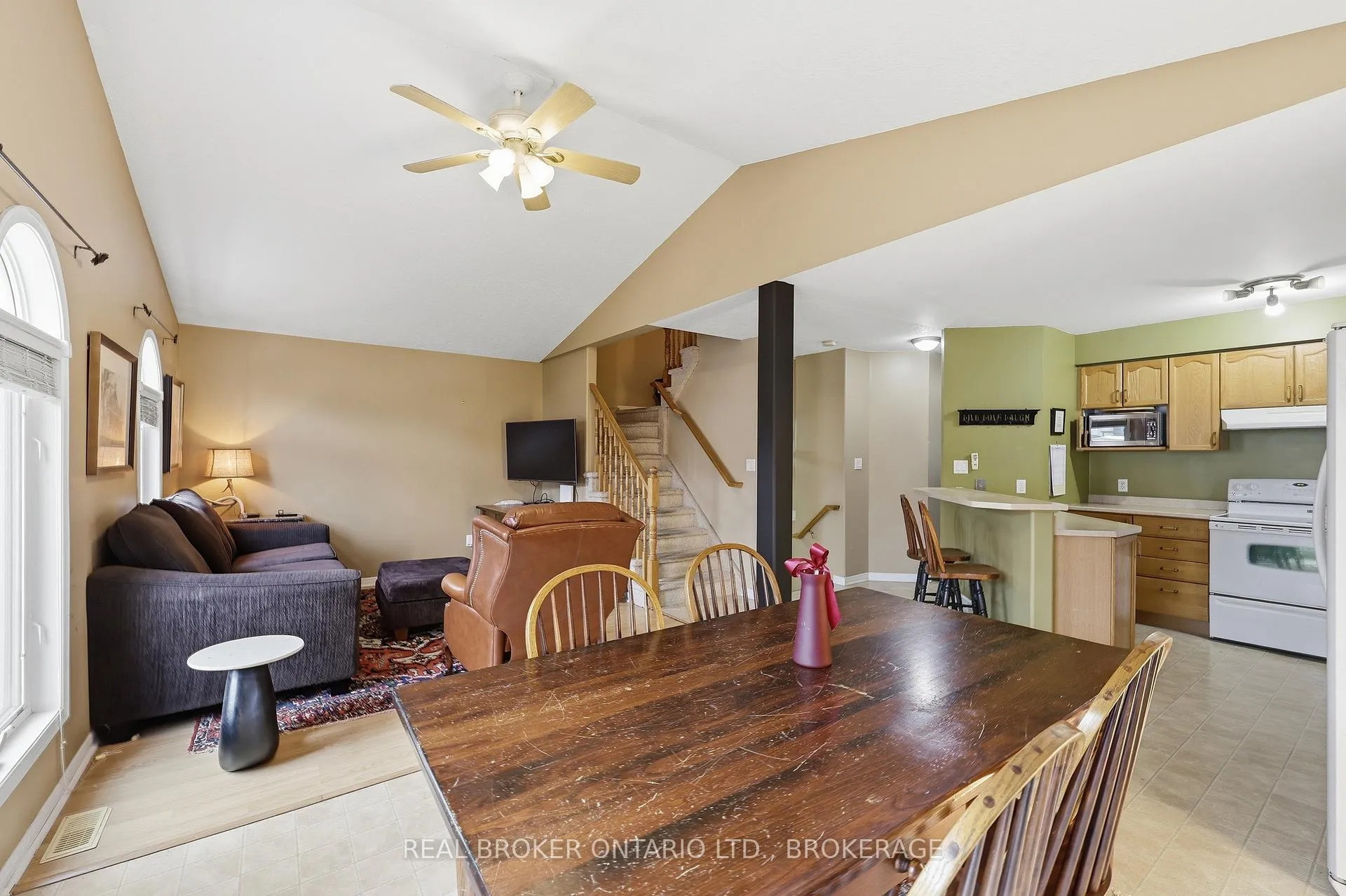 Photo 17 of 942 Bluffwood Avenue, Kingston, Kingston East (Incl Barret Crt) — HOMEH