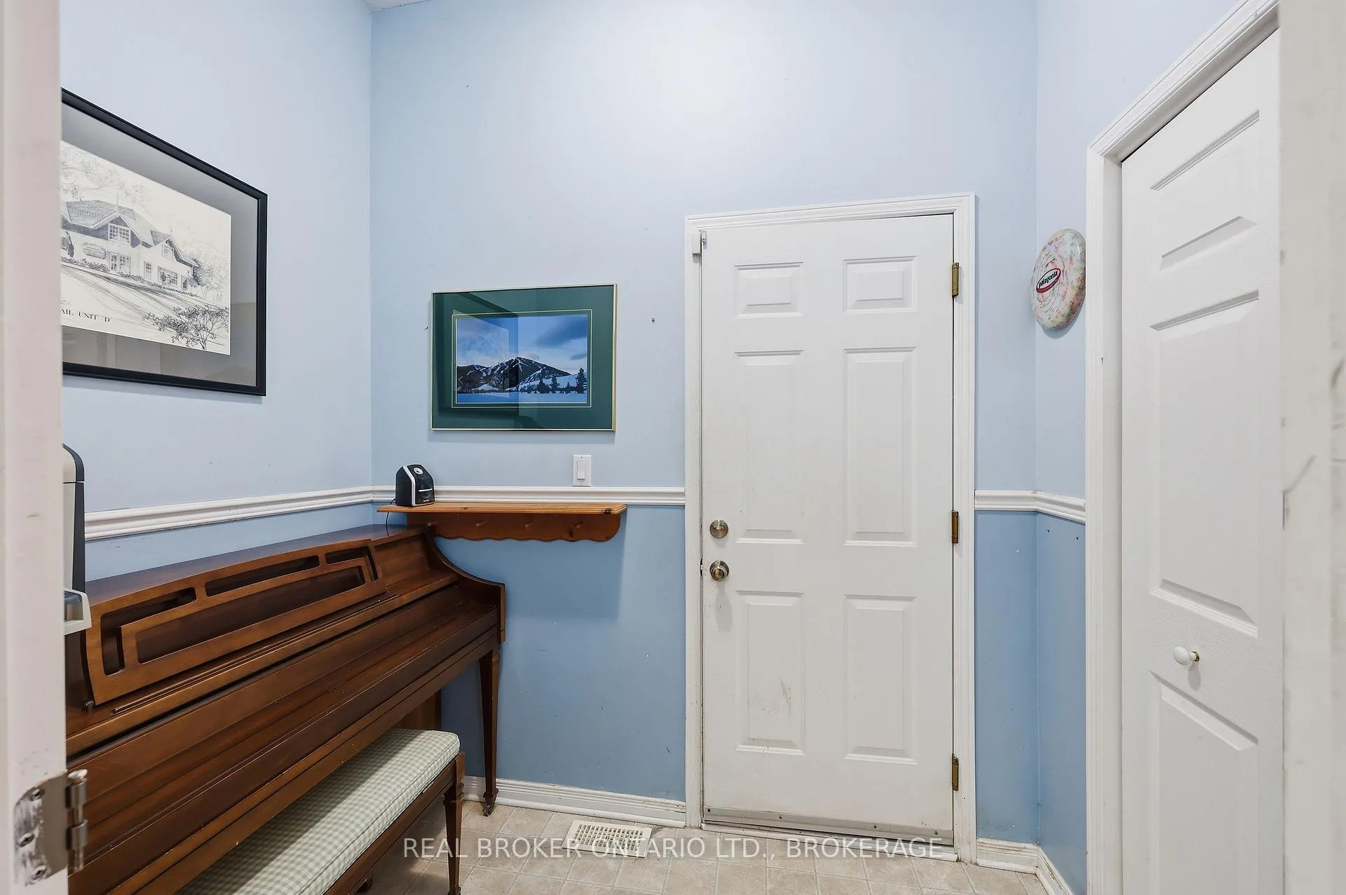 Photo 18 of 942 Bluffwood Avenue, Kingston, Kingston East (Incl Barret Crt) — HOMEH