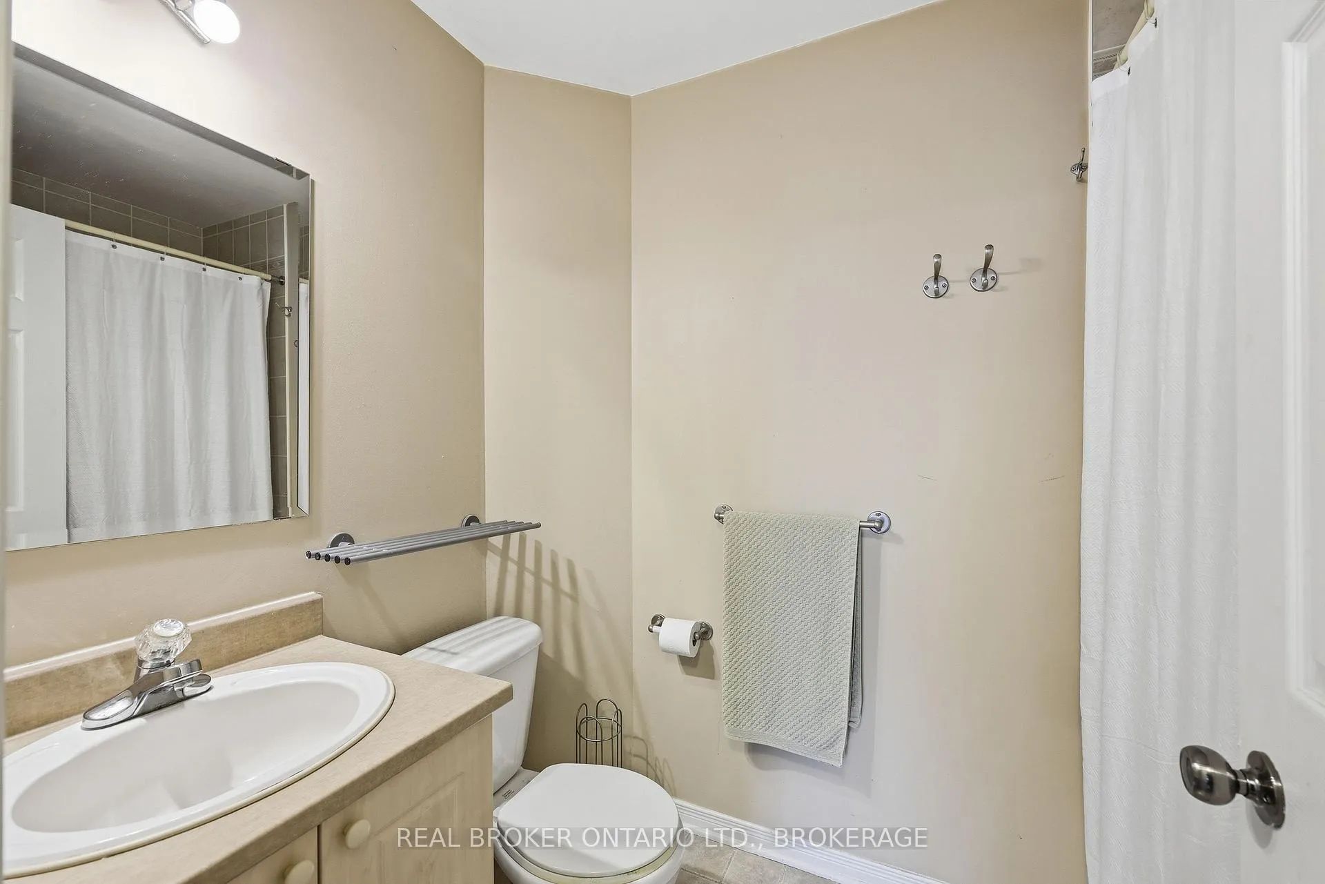 Photo 29 of 942 Bluffwood Avenue, Kingston, Kingston East (Incl Barret Crt) — HOMEH