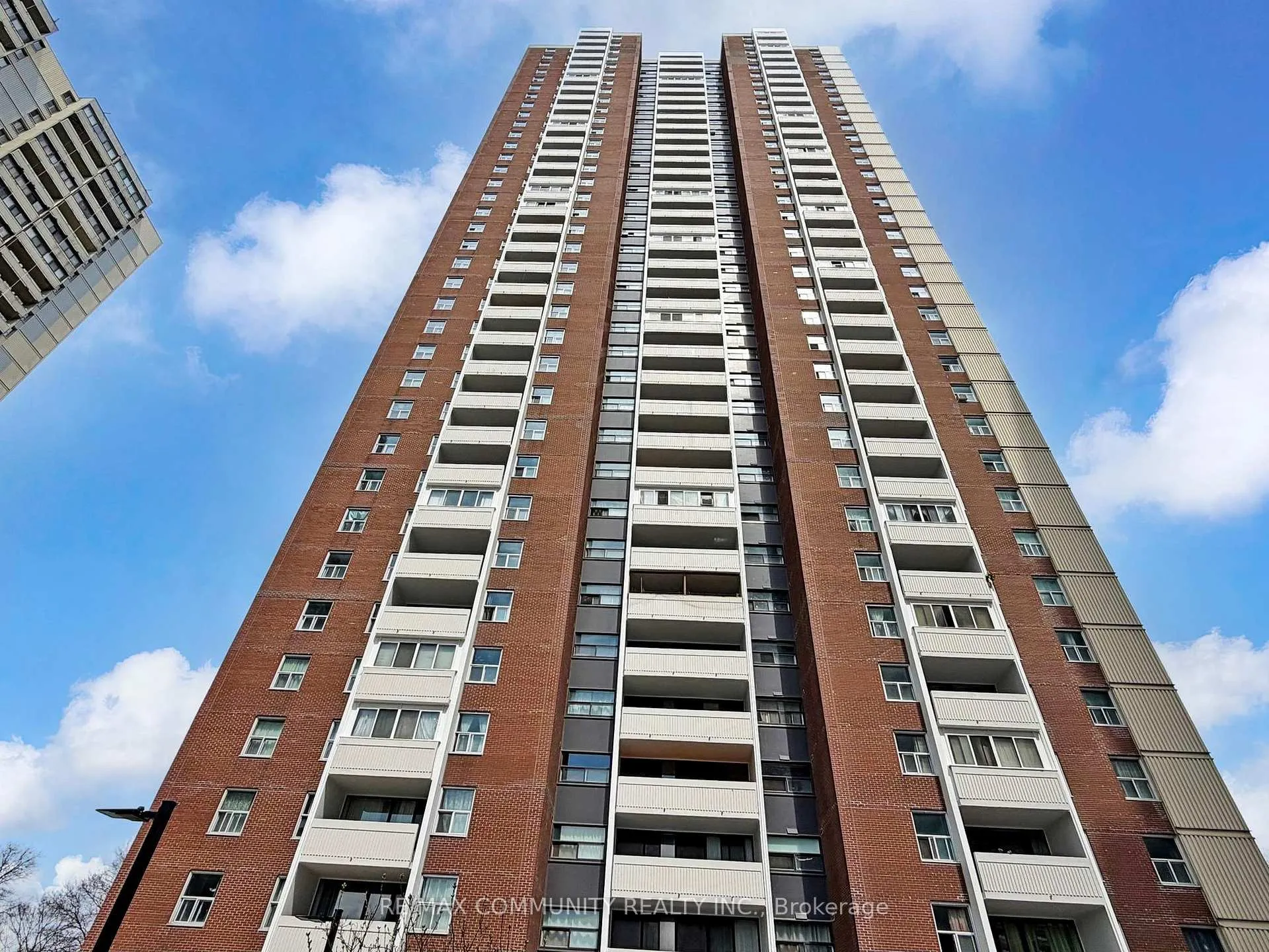 Photo 2 of Unit 3706, 3 Massey Square, Toronto, Crescent Town — HOMEH