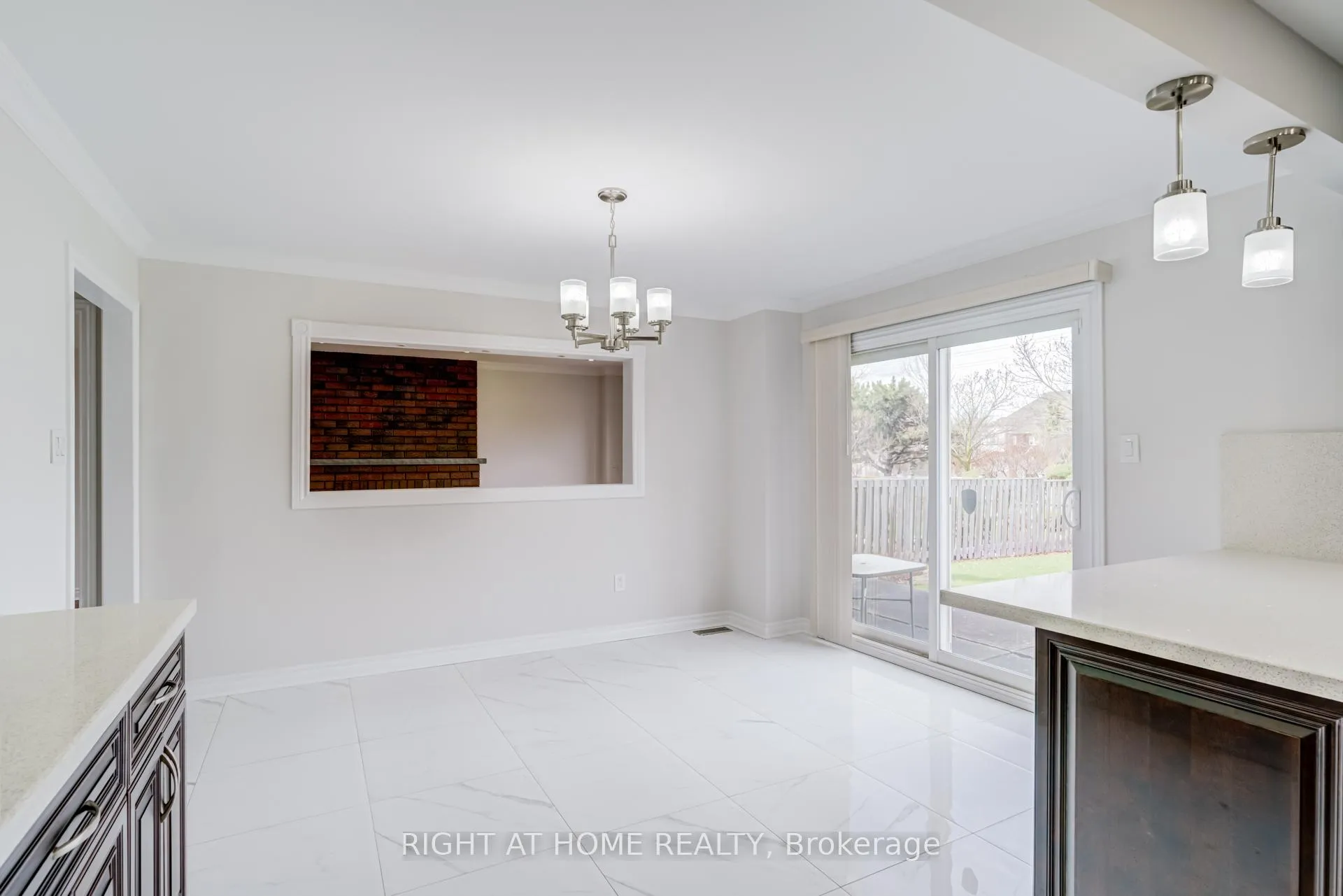 Photo 19 of 46 Hewlett Crescent, Markham, Markville — HOMEH