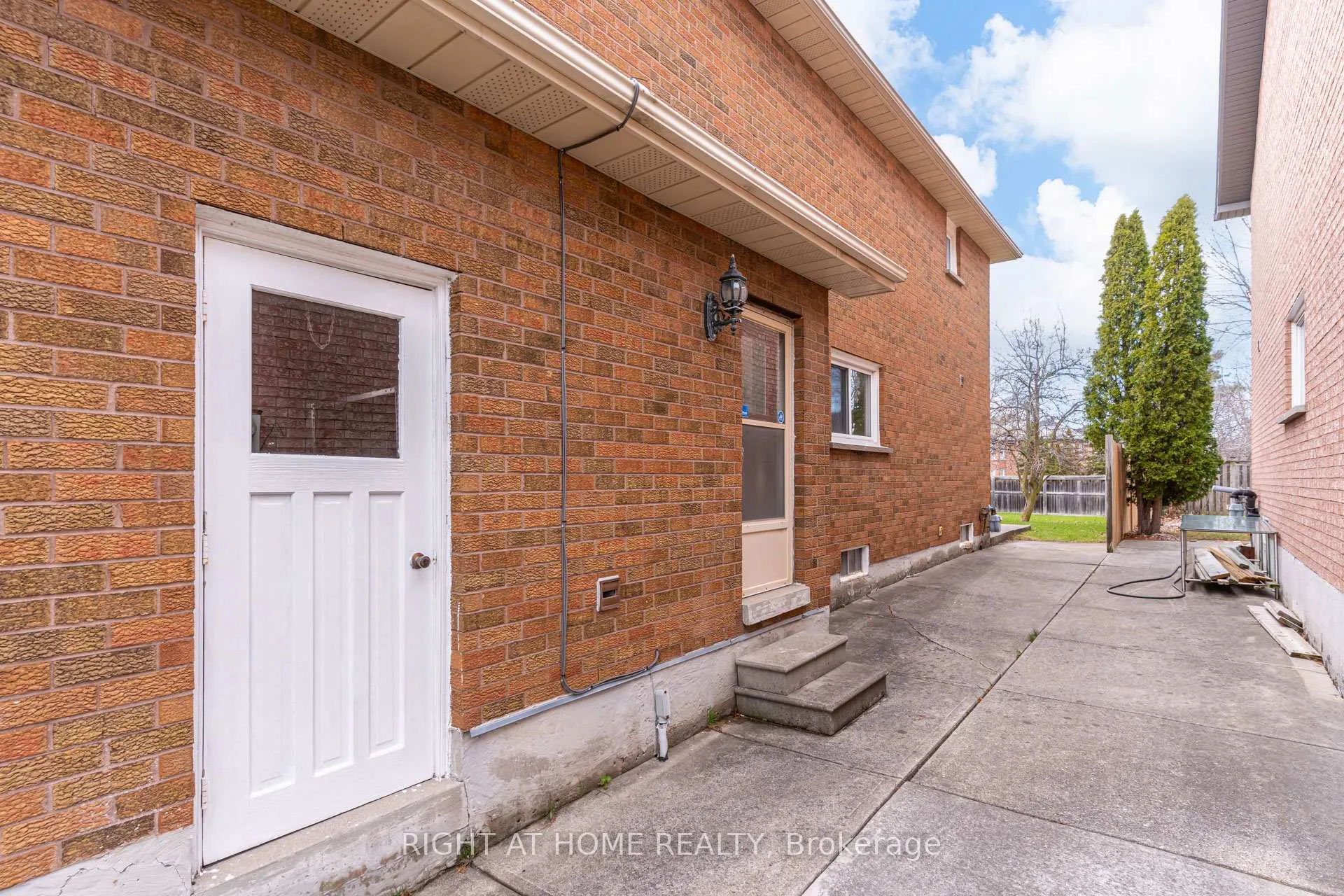 Photo 49 of 46 Hewlett Crescent, Markham, Markville — HOMEH