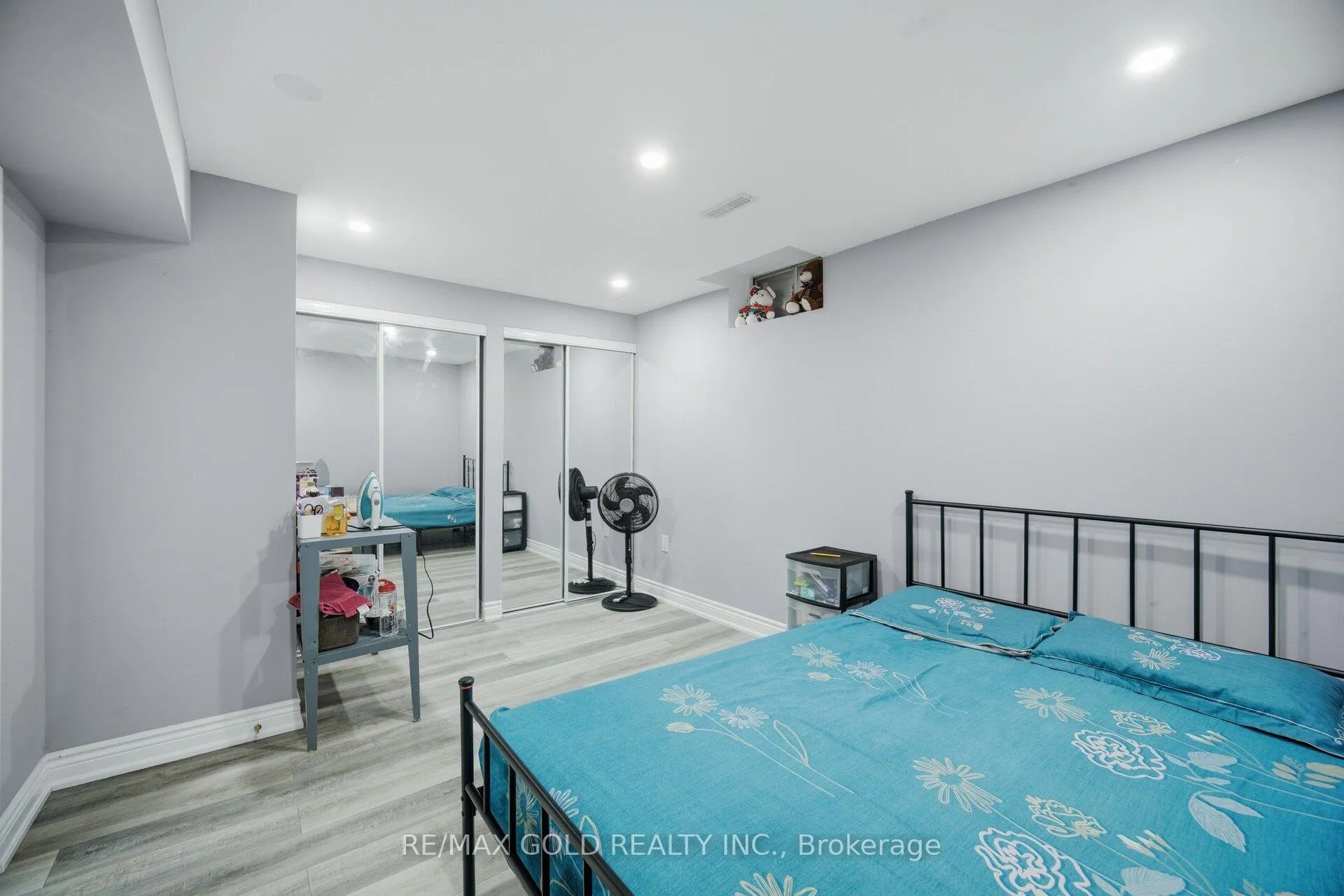 Photo 14 of 29 Piane Avenue, Brampton, Fletcher's West — HOMEH
