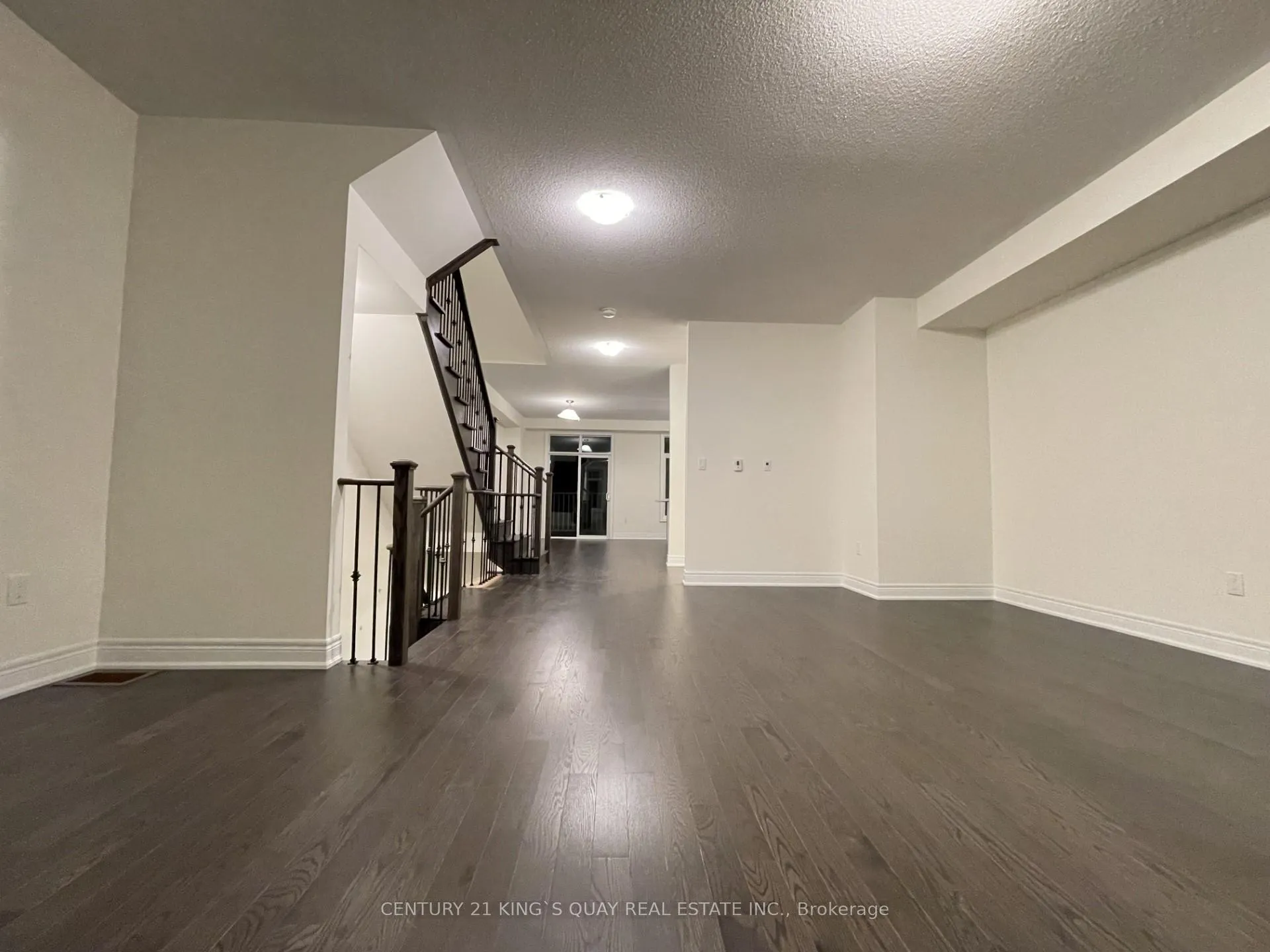 Photo 3 of 27 Thomas Hope Lane, Markham, Cedarwood — HOMEH