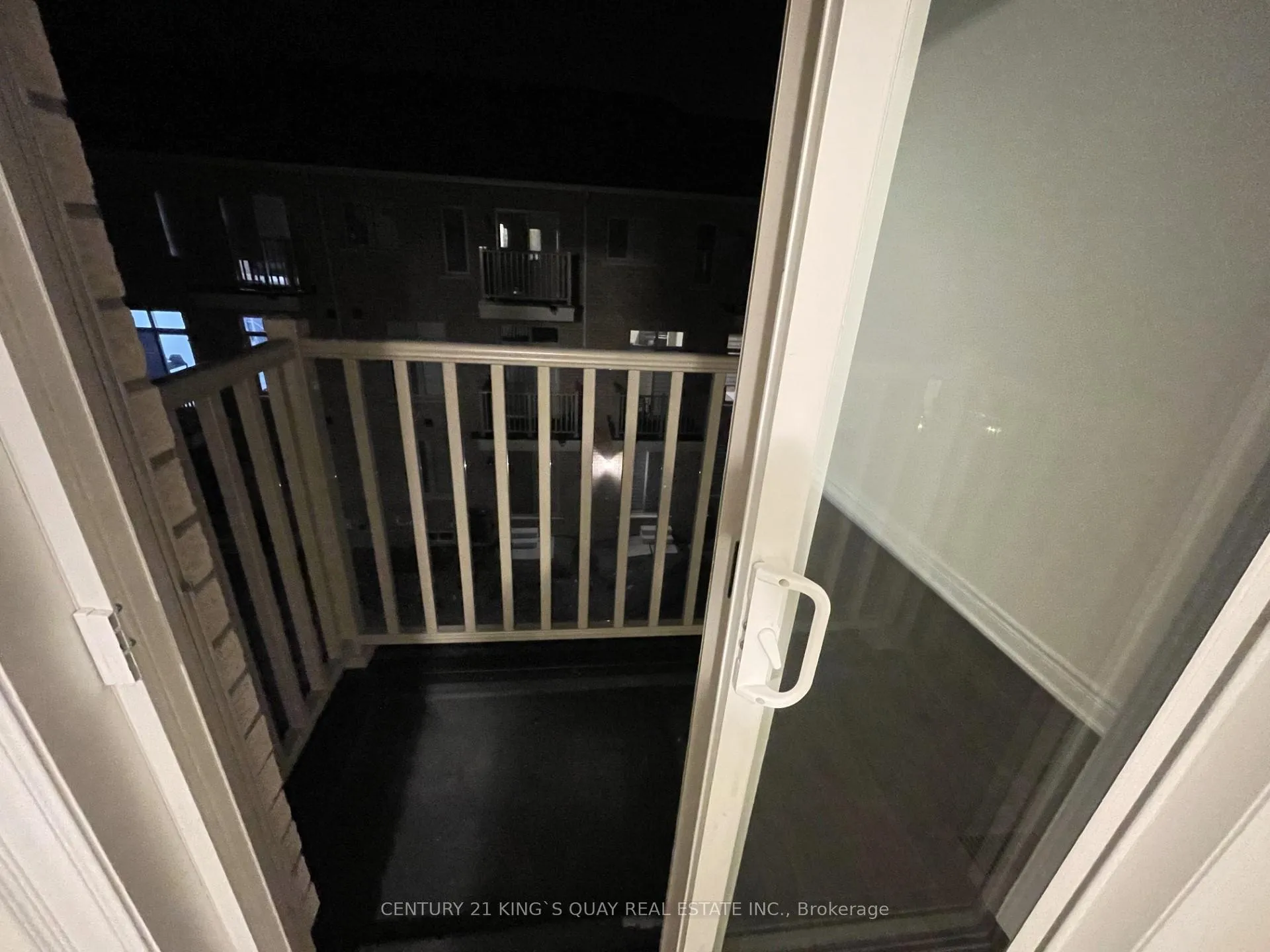 Photo 12 of 27 Thomas Hope Lane, Markham, Cedarwood — HOMEH