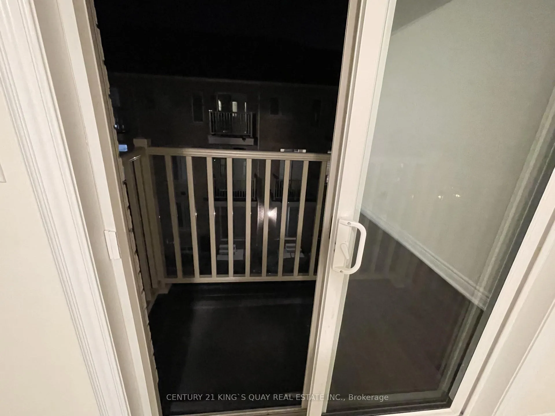 Photo 14 of 27 Thomas Hope Lane, Markham, Cedarwood — HOMEH