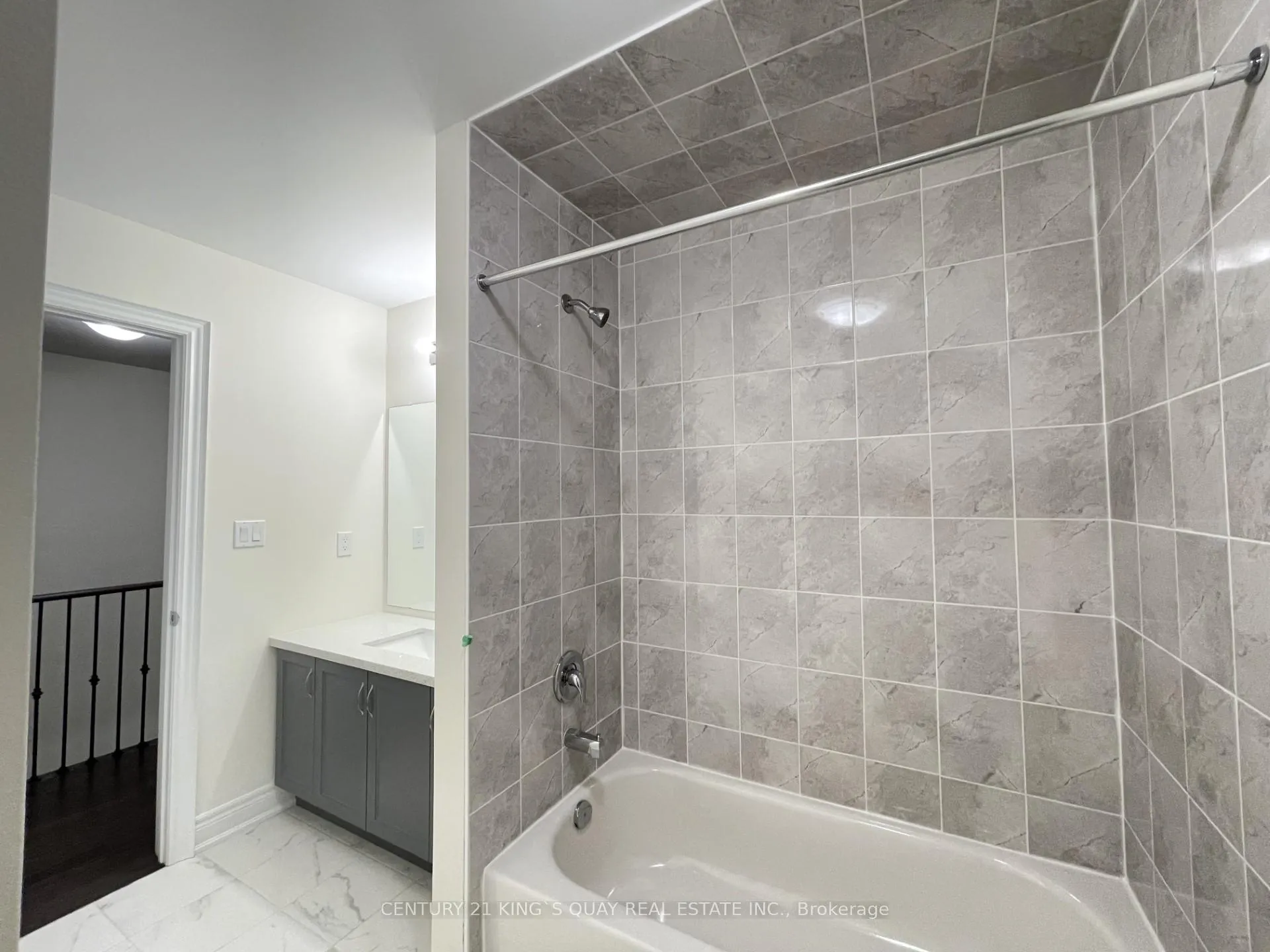Photo 23 of 27 Thomas Hope Lane, Markham, Cedarwood — HOMEH