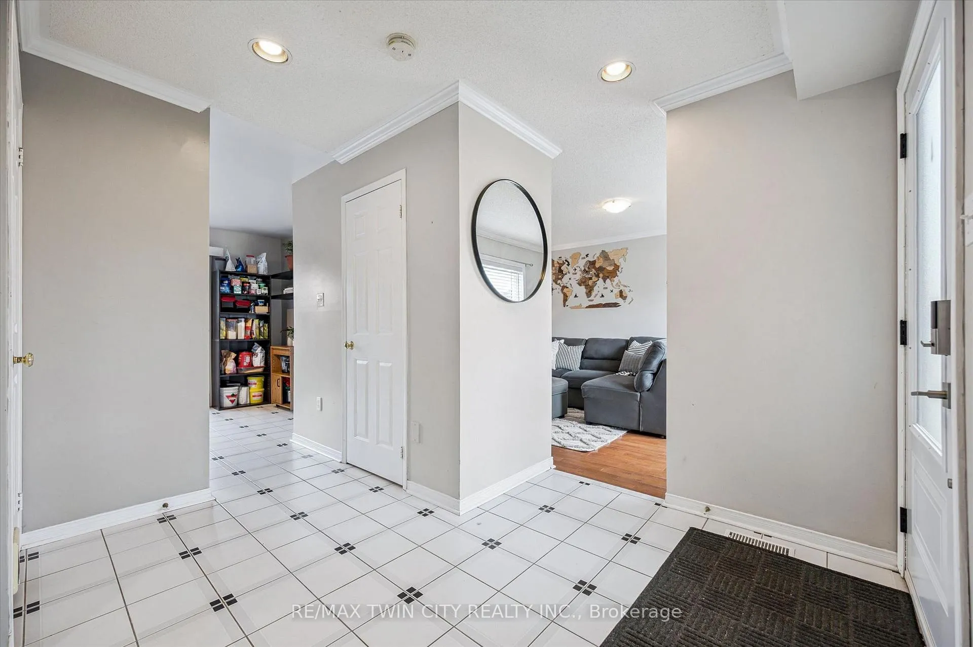 Photo 8 of 238 Langlaw Drive, Cambridge — HOMEH