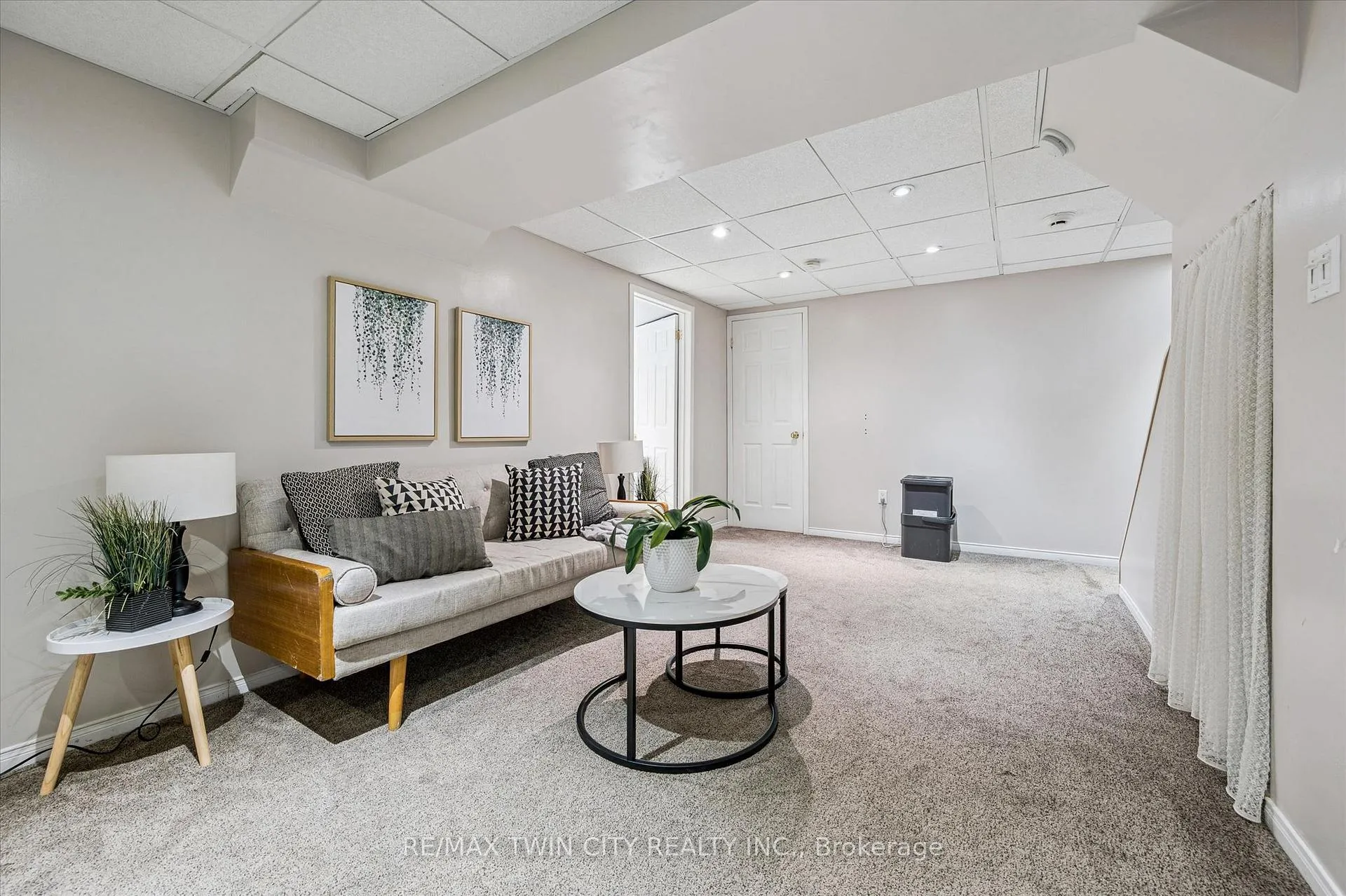 Photo 30 of 238 Langlaw Drive, Cambridge — HOMEH