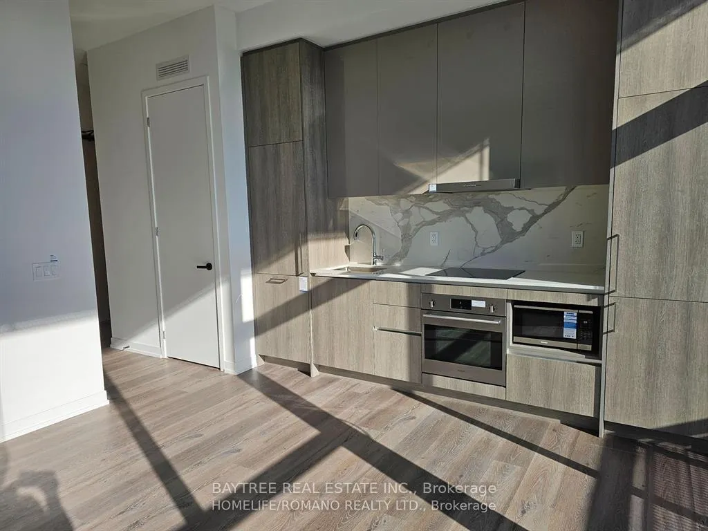 Photo 2 of Unit 3707, 225 Commerce Street, Vaughan, Vaughan Corporate Centre — HOMEH