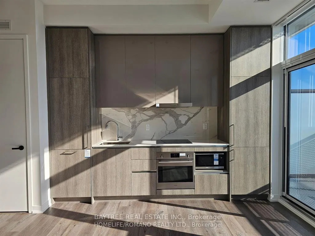 Photo 3 of Unit 3707, 225 Commerce Street, Vaughan, Vaughan Corporate Centre — HOMEH