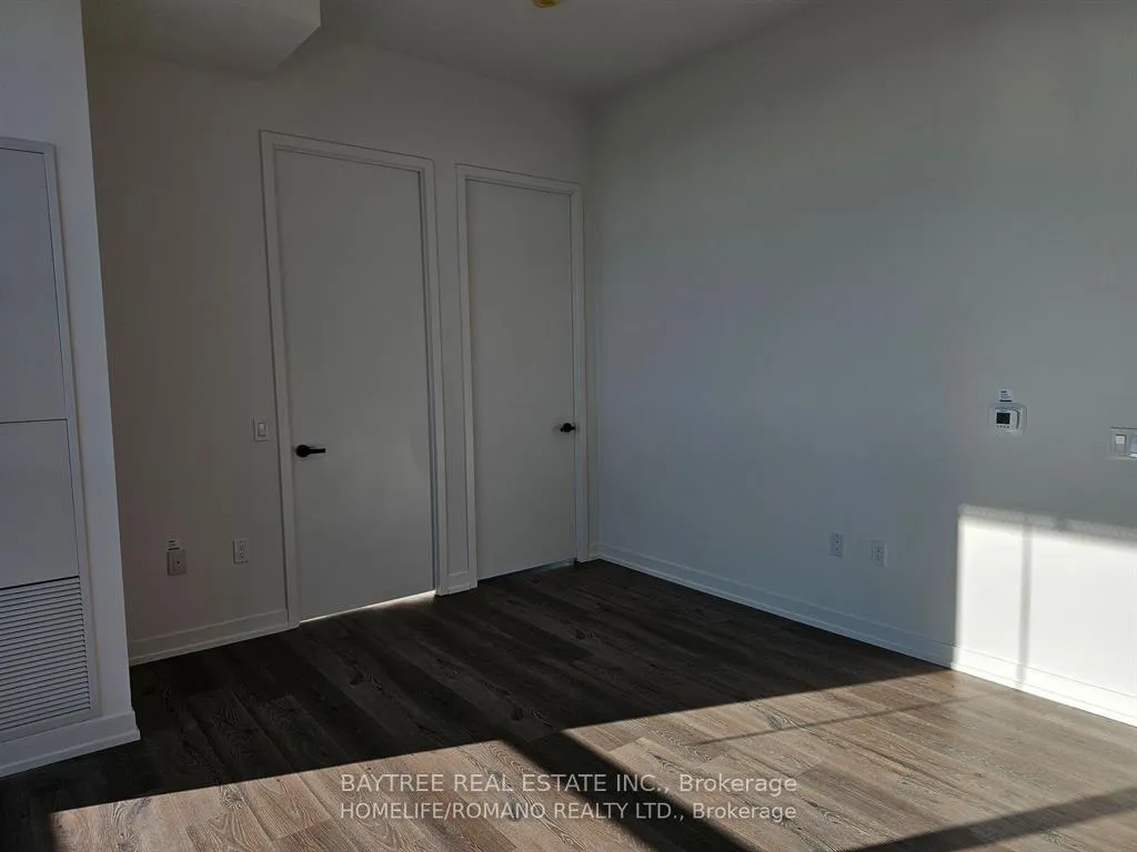 Photo 5 of Unit 3707, 225 Commerce Street, Vaughan, Vaughan Corporate Centre — HOMEH