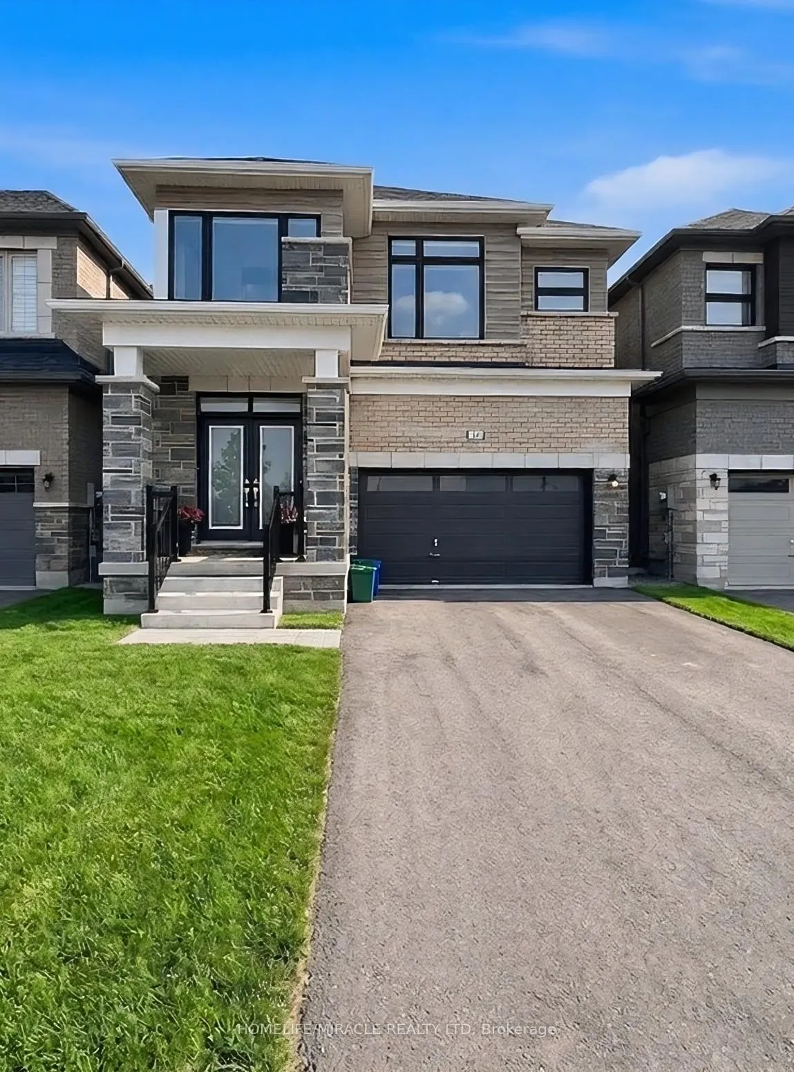 Photo 2 of 12 Orr Avenue, Vaughan, East Woodbridge — HOMEH